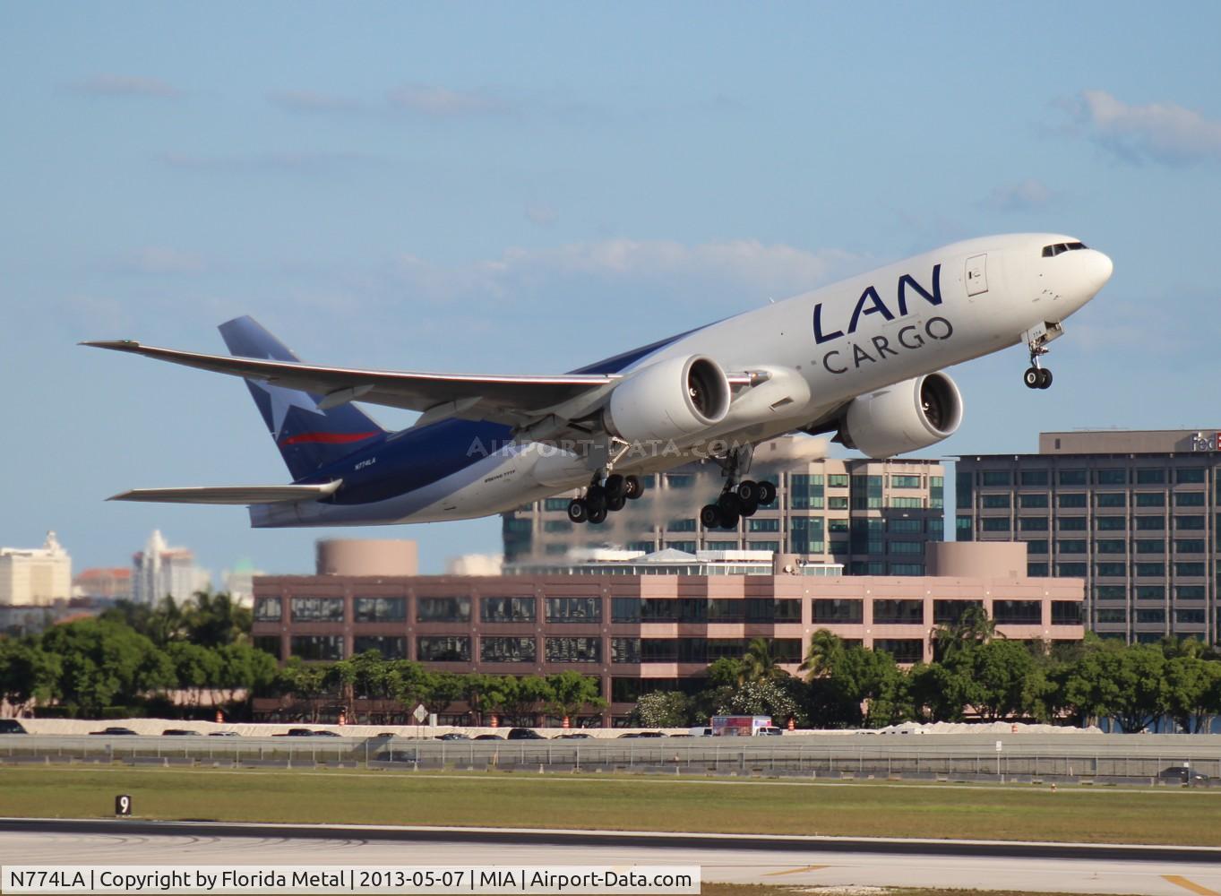 N774LA, 2009 Boeing 777-F6N C/N 37710, LAN Cargo 777-200