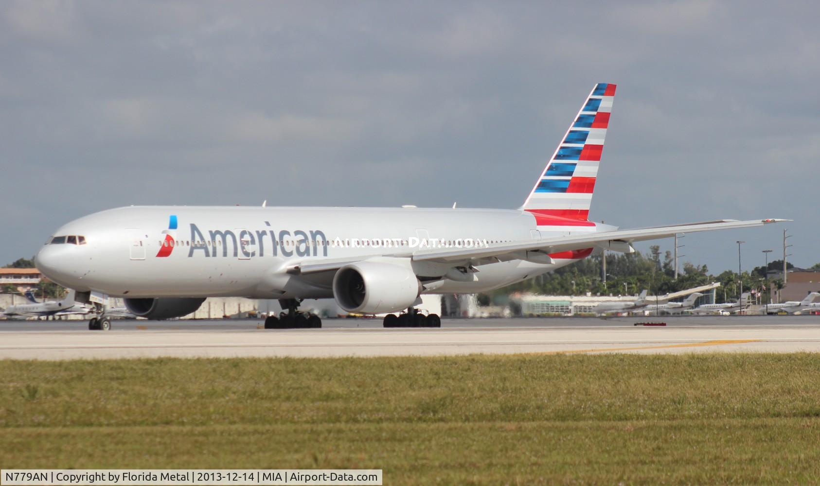 N779AN, 1999 Boeing 777-223 C/N 29955, American 777-200