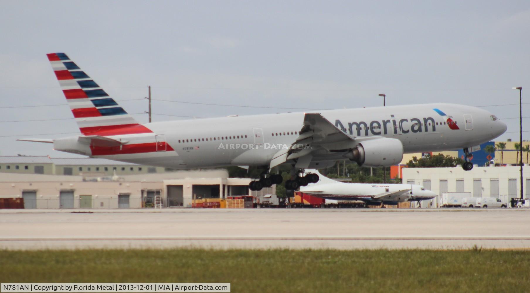 N781AN, 2000 Boeing 777-223 C/N 29586, American 777-200