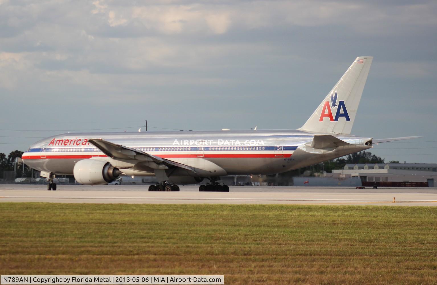 N789AN, 2000 Boeing 777-223 C/N 30252, American 777-200