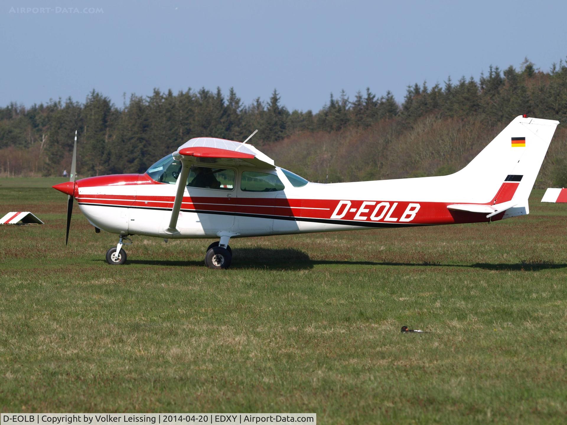 D-EOLB, 1979 Cessna 172N C/N 17270813, taxi to the rwy