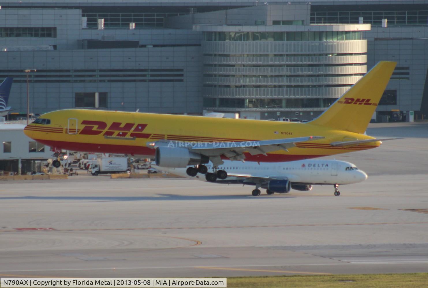 N790AX, 1984 Boeing 767-281 C/N 23140, DHL 767-200