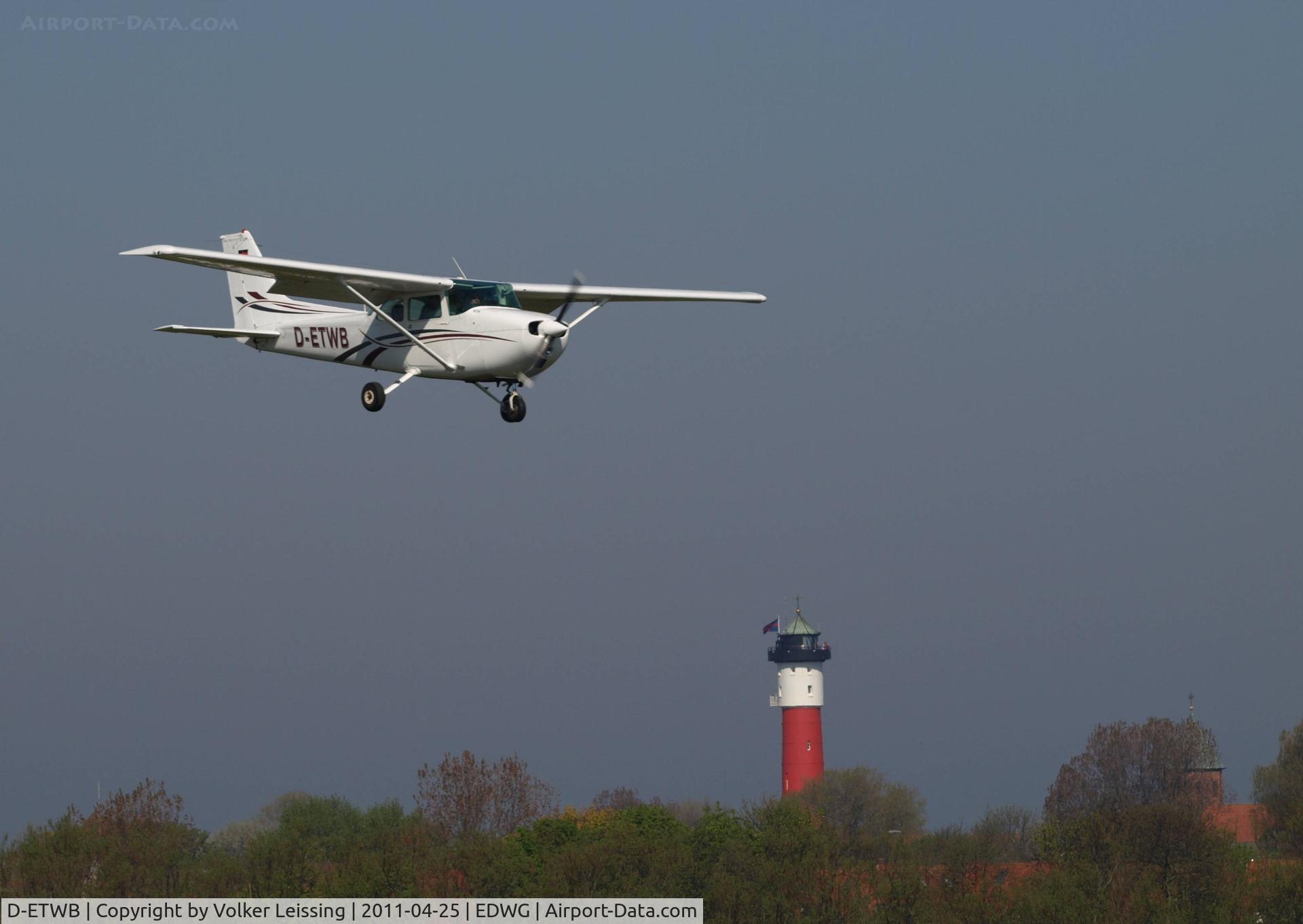D-ETWB, 1976 Cessna 172M C/N 172-64568, on final