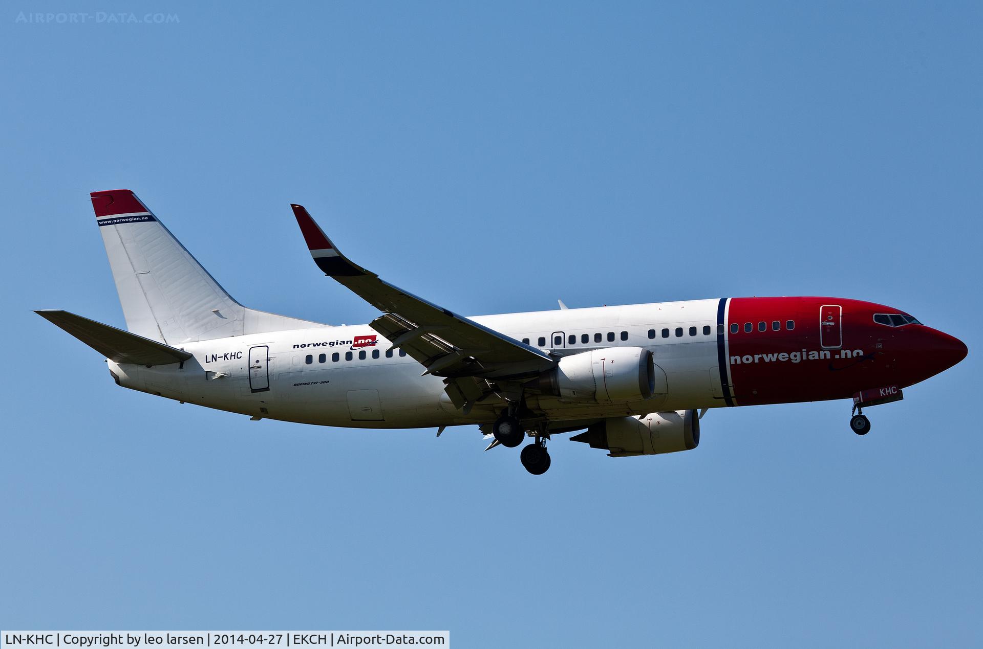 LN-KHC, 1998 Boeing 737-31S C/N 29265, Copenhagen Kastrup R-04L 27.4.14