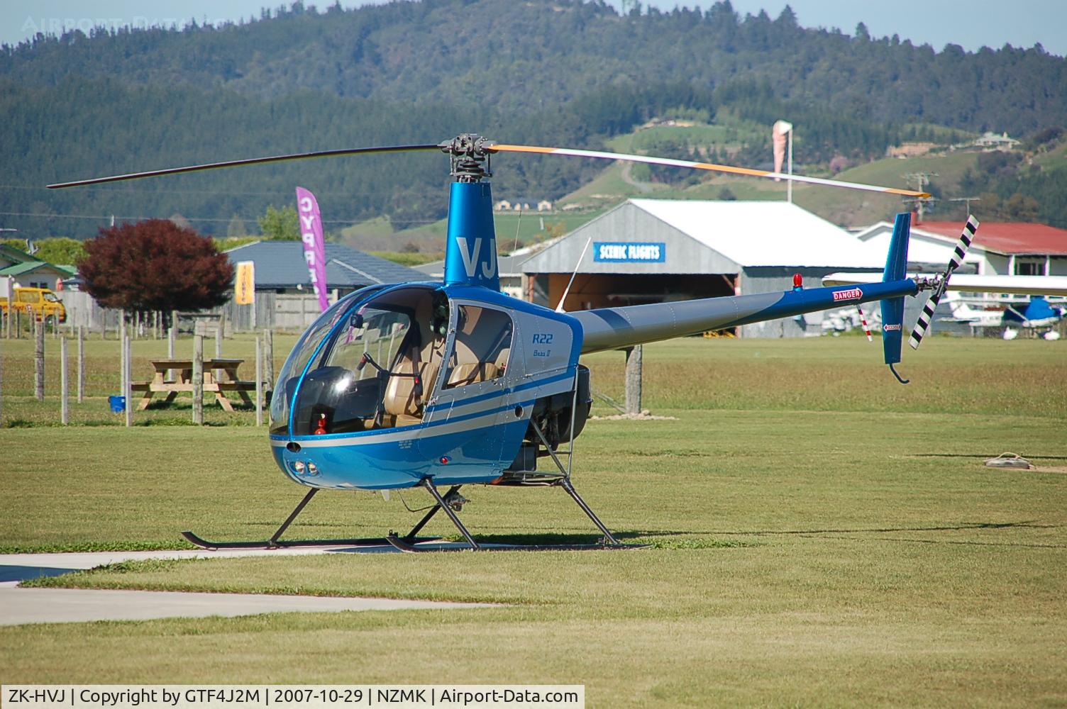 ZK-HVJ, Robinson R22 Beta C/N 3802, ZK-HVJ at Motueaka 29.10.07