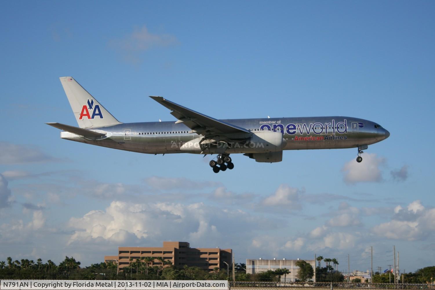 N791AN, 2000 Boeing 777-223/ER C/N 30254, American 