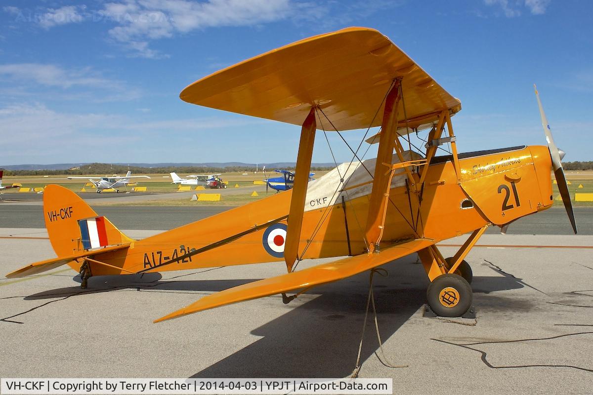 VH-CKF, 1941 De Havilland Australia DH-82A Tiger Moth C/N DHA596, VH-CKF (A17-421), 1941 De Havilland Australia DH-82A Tiger Moth, c/n: DHA596 at Perth Jandakot