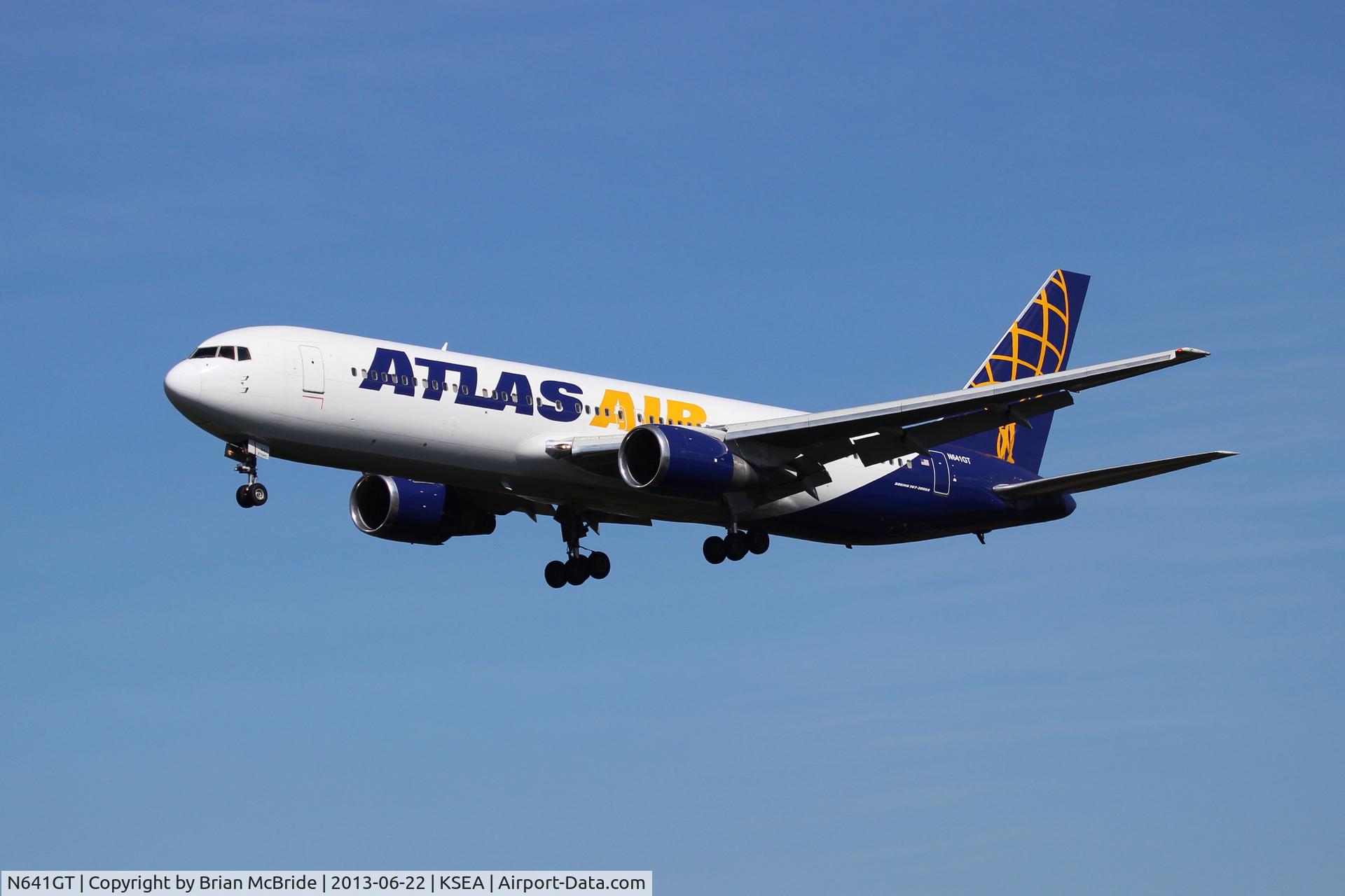 N641GT, Boeing 767-38E C/N 25132, Atlas Air. 767-38EER. N641GT cn 25132 417. Seattle Tacoma - International (SEA KSEA). Image © Brian McBride. 22 June 2013
