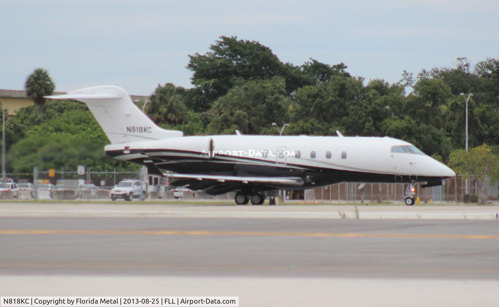N818KC, 2005 Bombardier Challenger 300 (BD-100-1A10) C/N 20043, Challenger 300