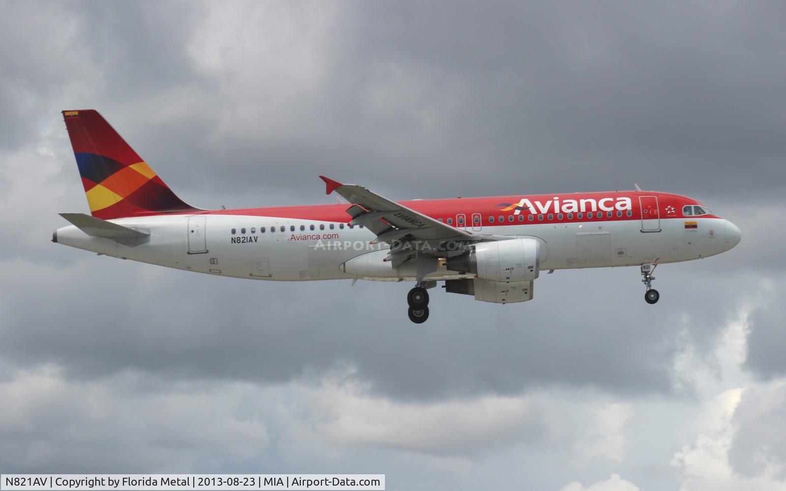 N821AV, 2011 Airbus A320-214 C/N 4821, Avianca A320