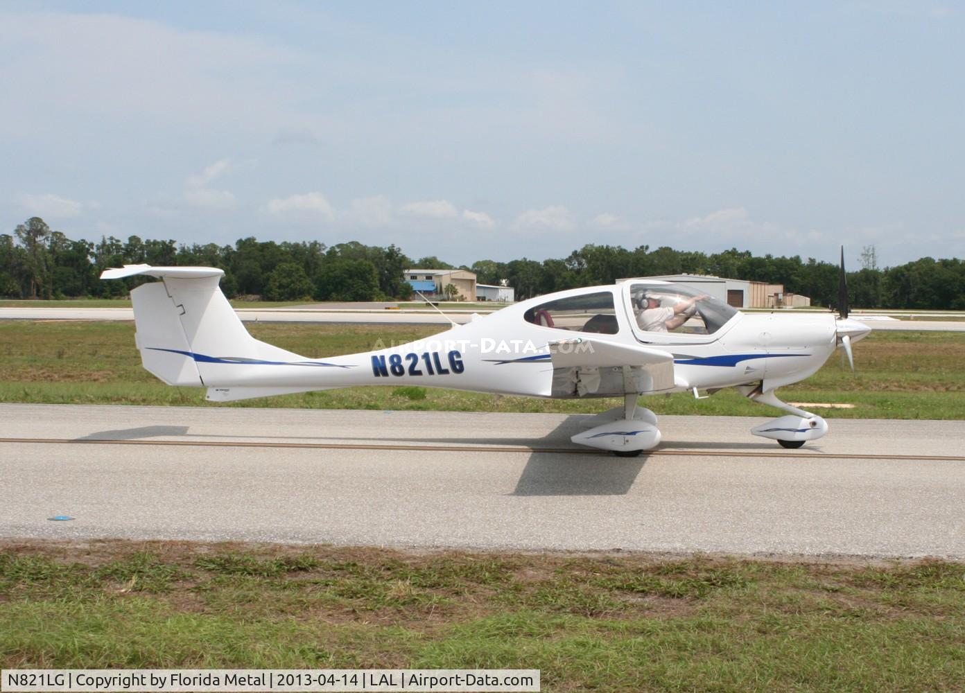 N821LG, 2007 Diamond DA-40 Diamond Star C/N 40.816, Diamond DA-40