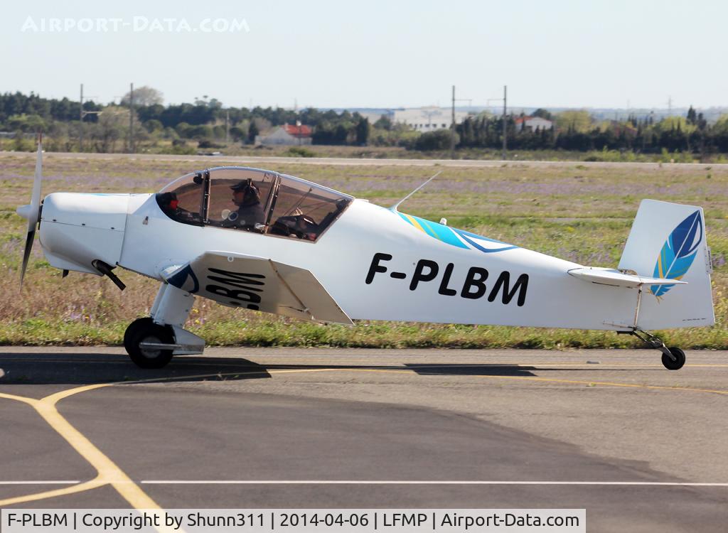 F-PLBM, Jodel D-119 C/N 1763, Taxiing to the Airclub...
