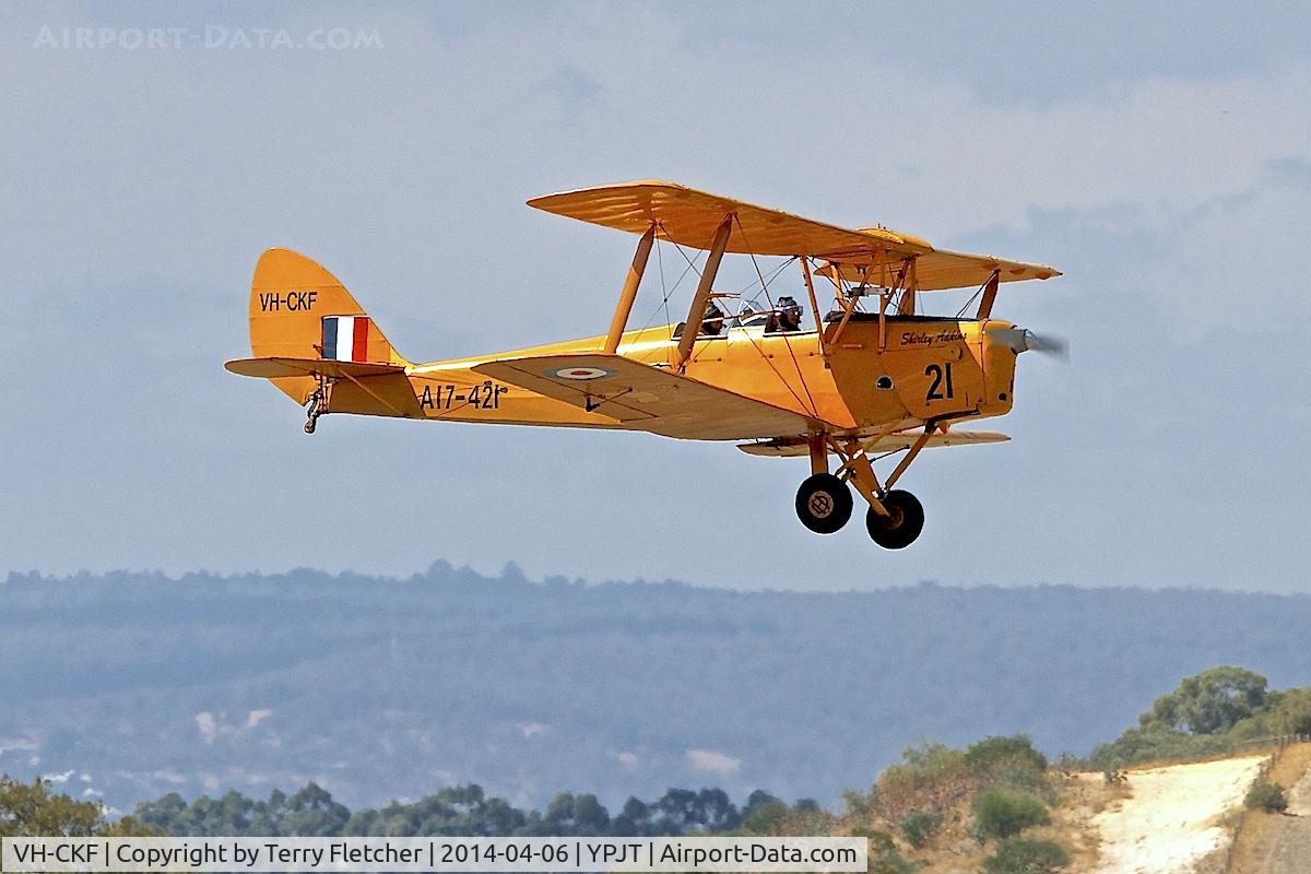 VH-CKF, 1941 De Havilland Australia DH-82A Tiger Moth C/N DHA596, VH-CKF (A17-421), 1941 De Havilland Australia DH-82A Tiger Moth, c/n: DHA596 at Jandakot