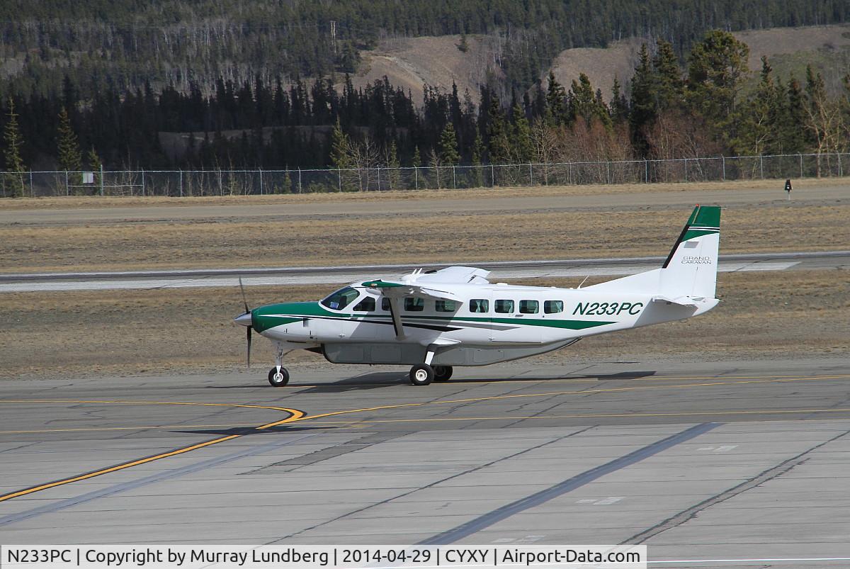N233PC, 2006 Cessna 208B C/N 208B1179, Taxiing for takeoff at Whitehorse, Yukon.