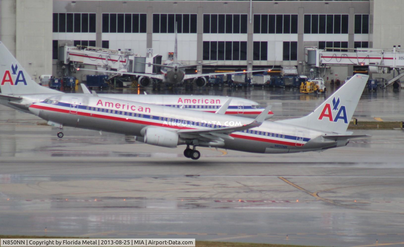 N850NN, 2010 Boeing 737-823 C/N 40580, American 737-800