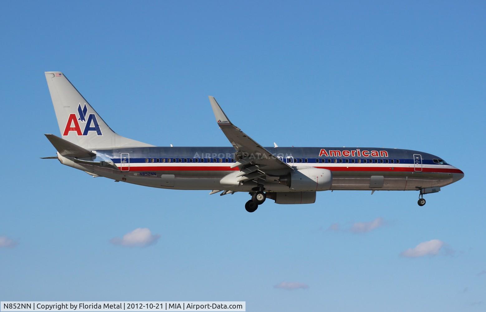 N852NN, 2010 Boeing 737-823 C/N 40581, American 737-800