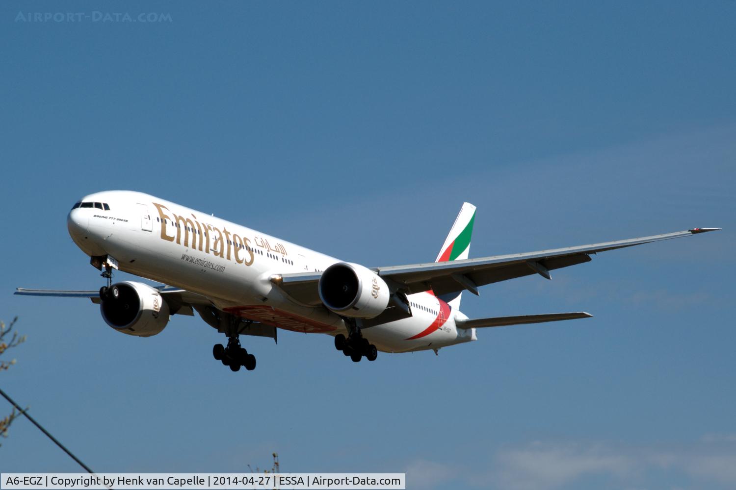 A6-EGZ, 2012 Boeing 777-31H/ER C/N 41081, Emirates Boeing 777-300ER on short finals at Stockholm Arlanda airport, Sweden
