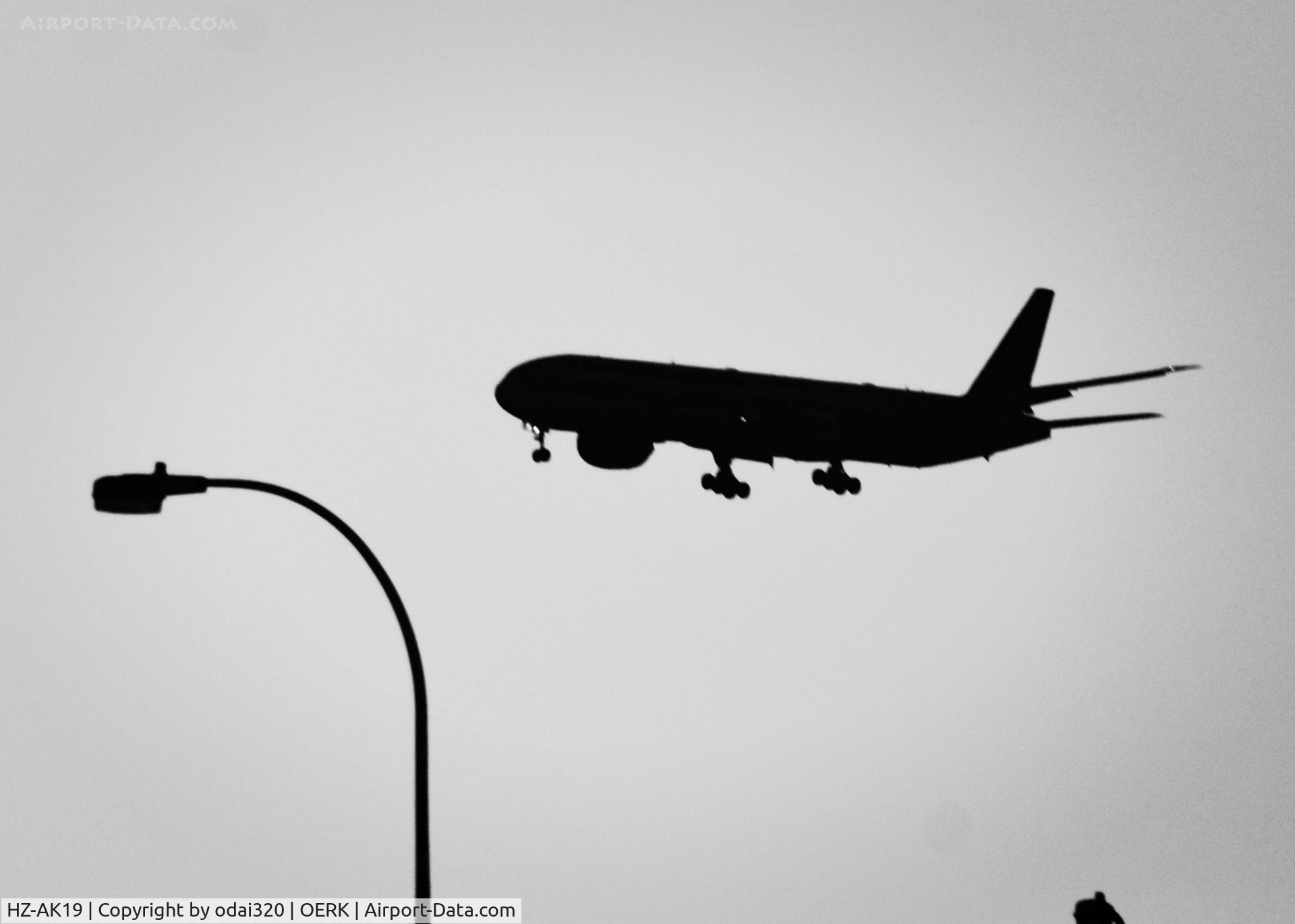 HZ-AK19, 2013 Boeing 777-368/ER C/N 41056, on the app for runway 15R oerk about to touch down