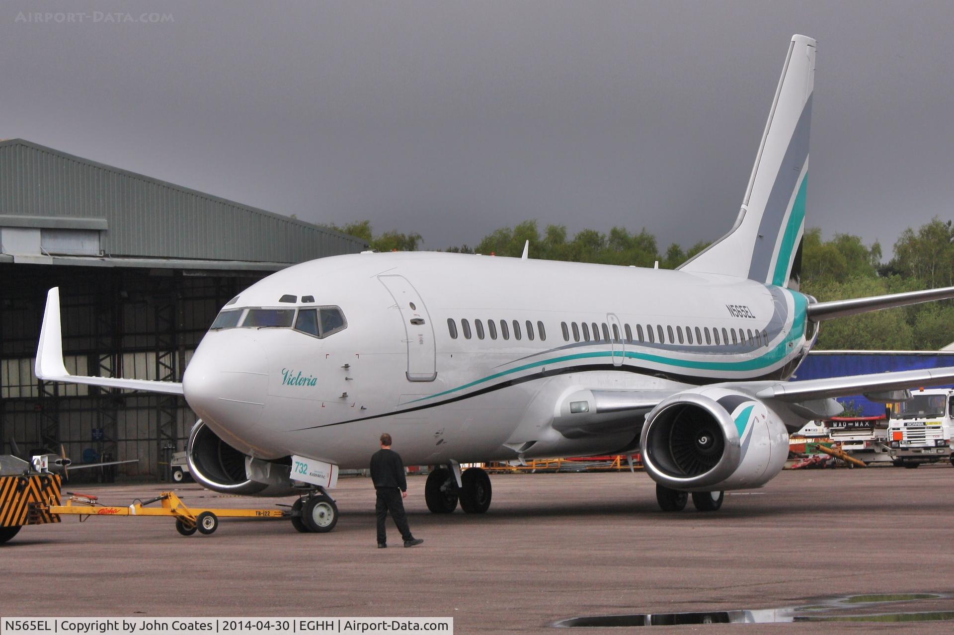 N565EL, 1991 Boeing 737-59D C/N 25065, Awaiting delivery