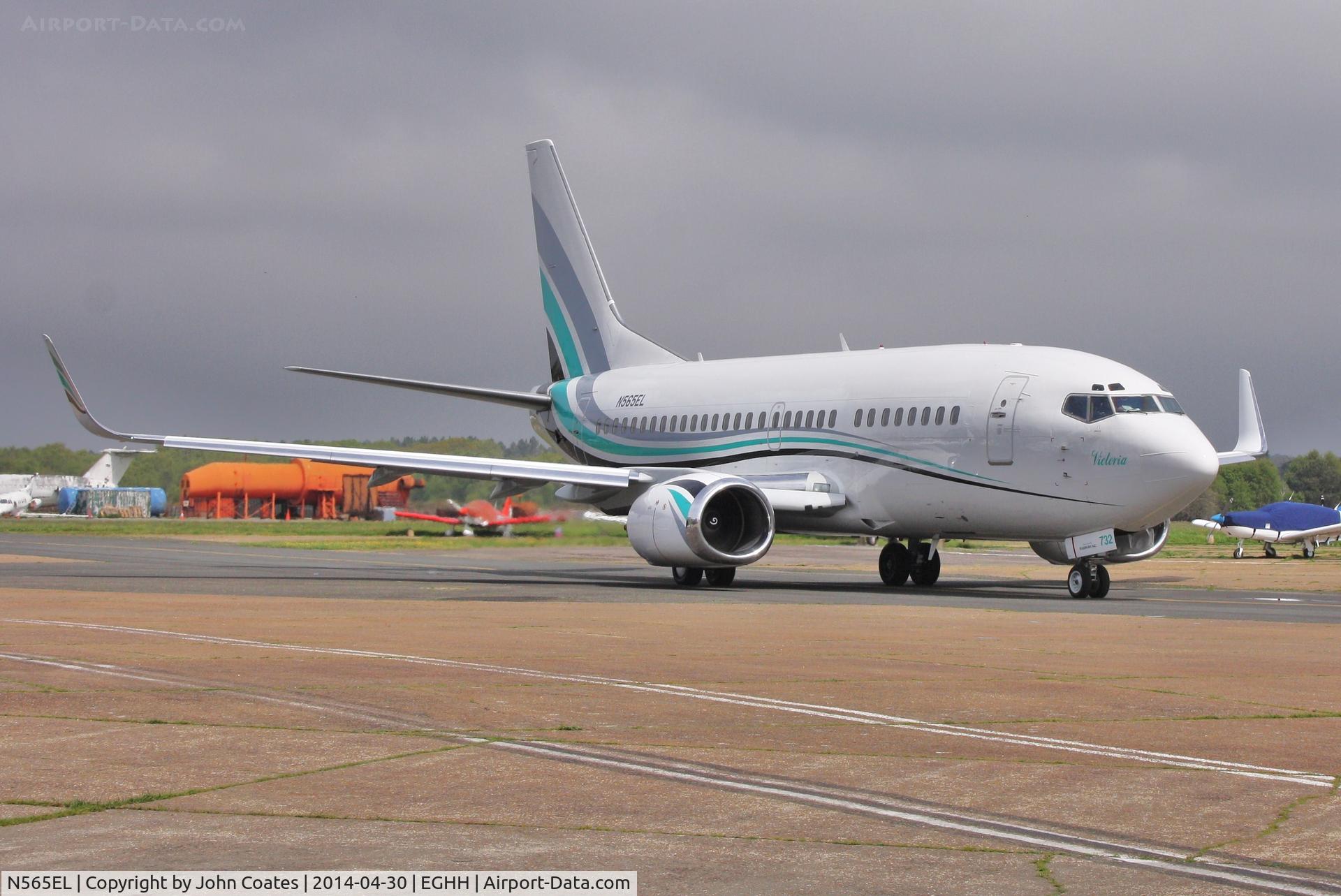 N565EL, 1991 Boeing 737-59D C/N 25065, Taxiing to depart on delivery