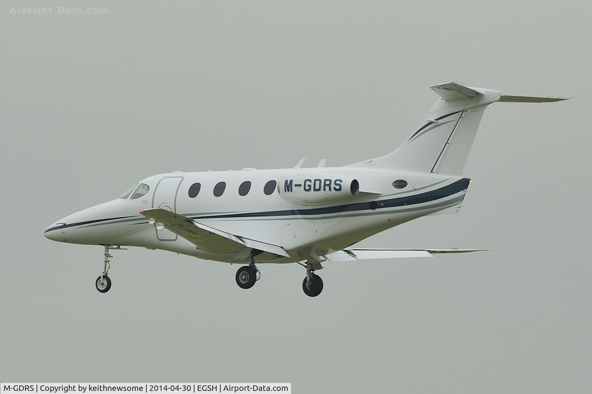 M-GDRS, 2002 Raytheon 390 Premier I C/N RB-35, Misty Morning Arrival !
