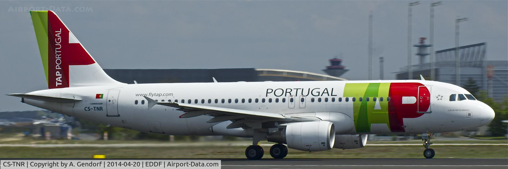 CS-TNR, 2009 Airbus A320-214 C/N 3883, TAP, is here speeding up on RWY 18 at Frankfurt Rhein/Main Int'l(EDDF)