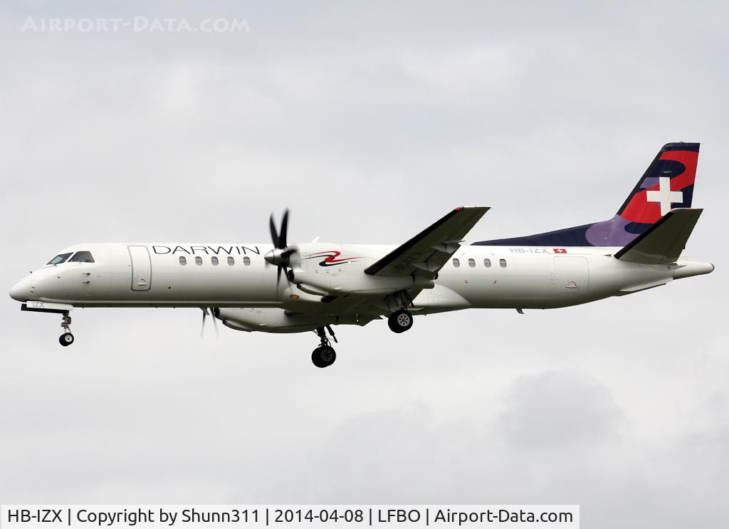 HB-IZX, 1996 Saab 2000 C/N 2000-041, Landing rwy 32L