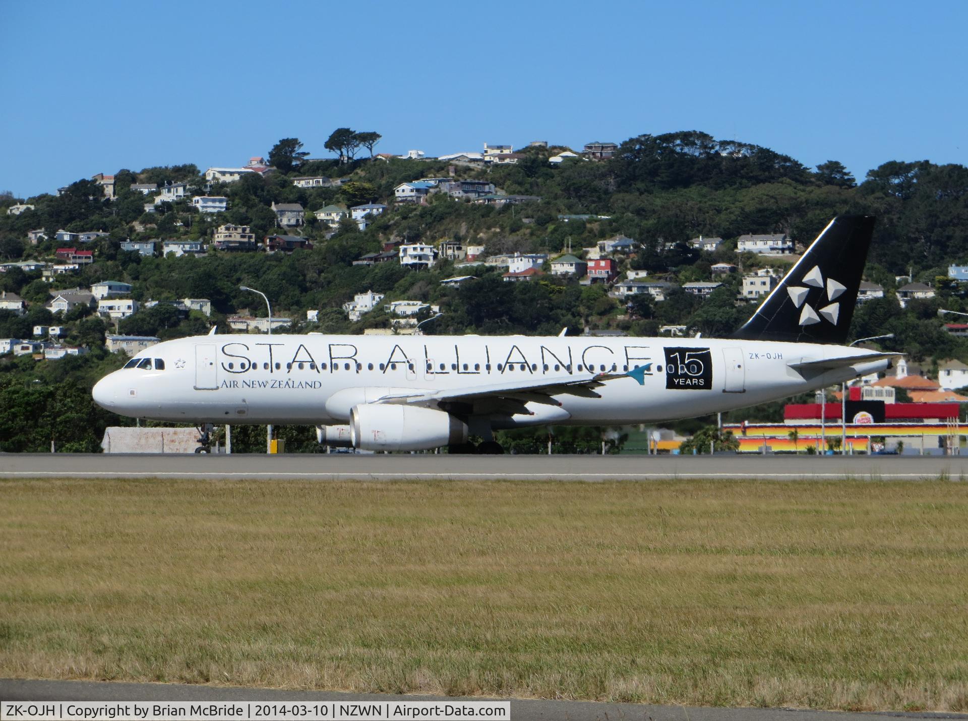 ZK-OJH, 2004 Airbus A320-232 C/N 2257, Air New Zealand. A320-232. ZK-OJH cn 2257. Wellington - International (WLG NZWN). Image © Brian McBride. 10 March 2014