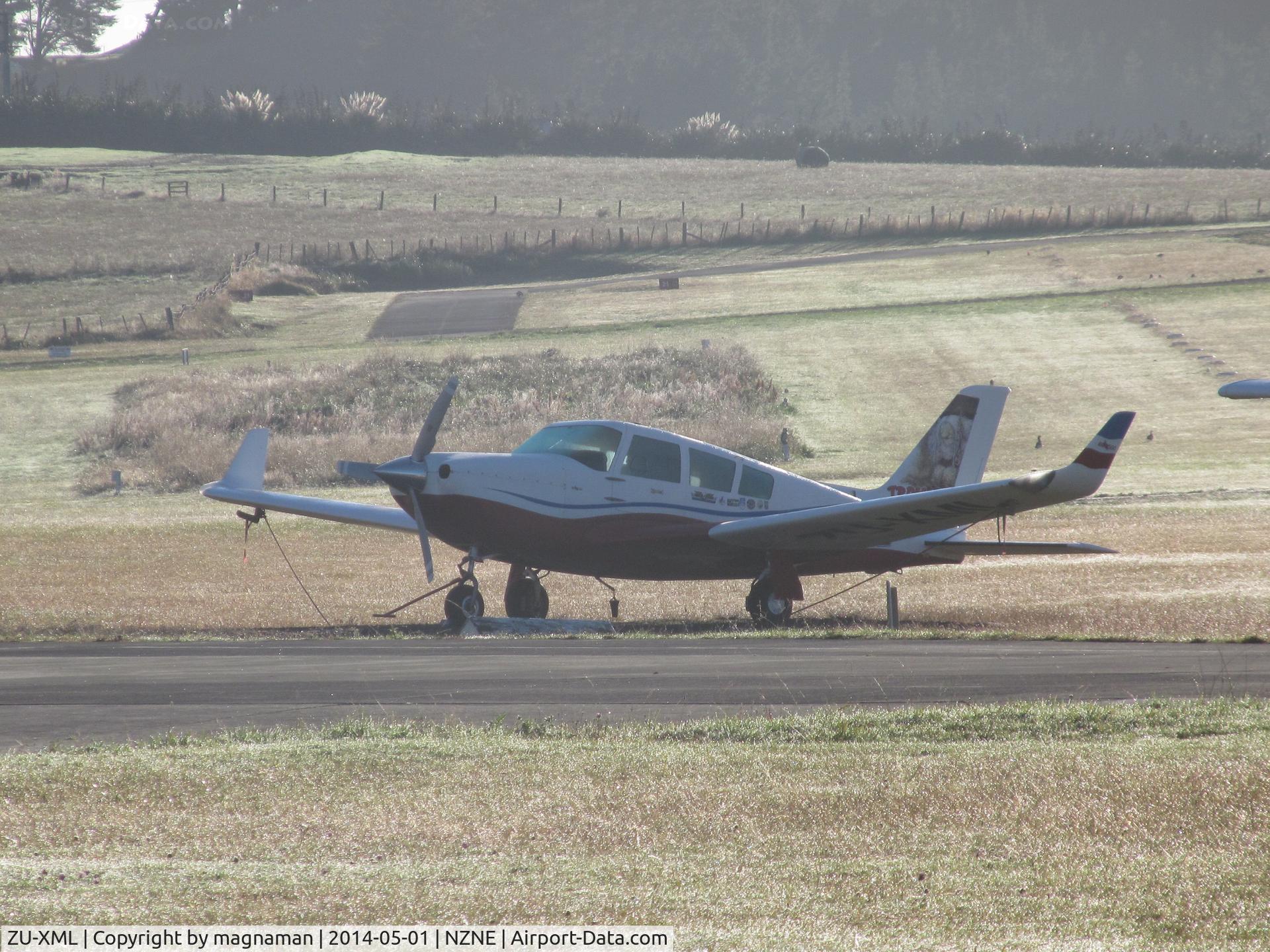 ZU-XML, 2009 Ravin 500 C/N 0905021, still here - due to leave for south island today