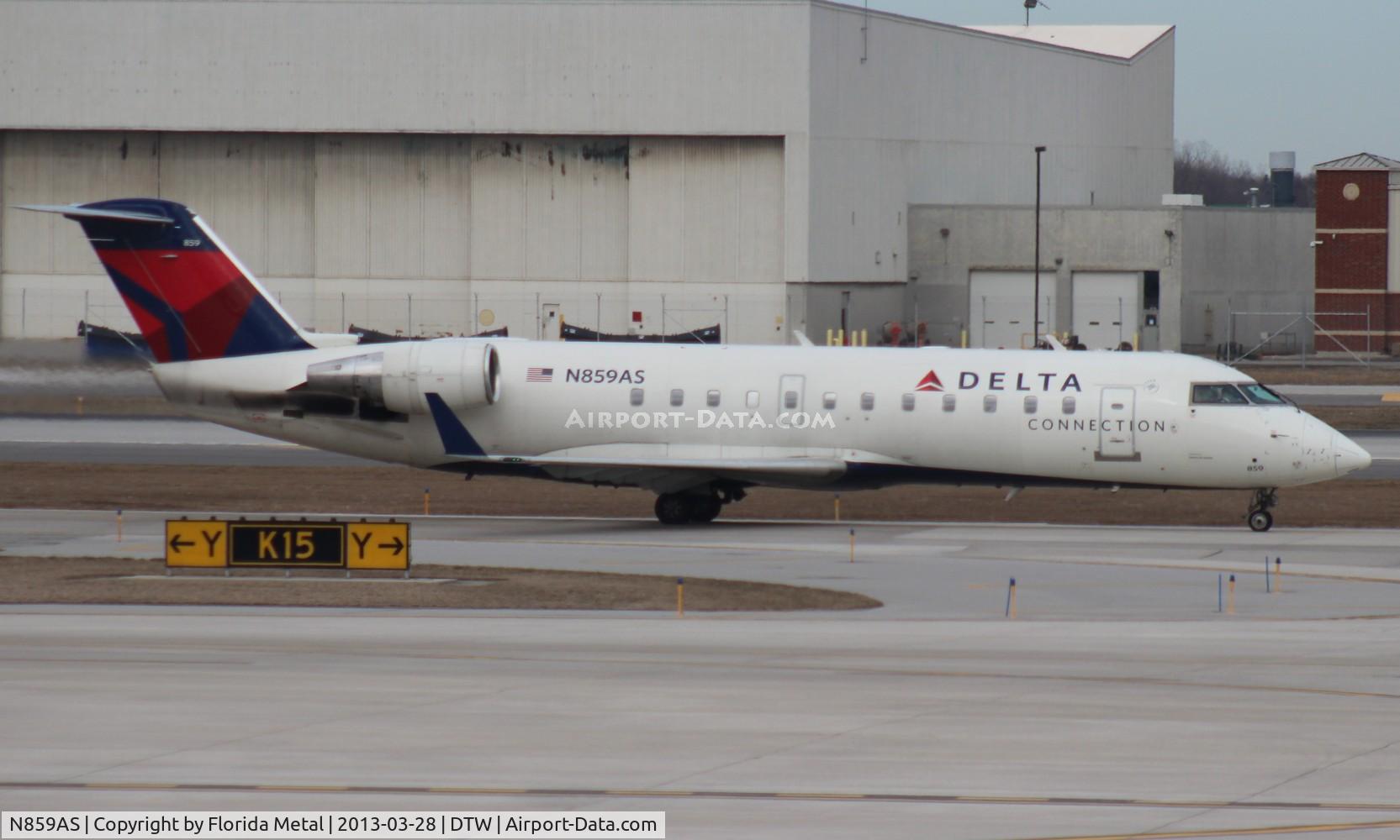 N859AS, 2000 Bombardier CRJ-200ER (CL-600-2B19) C/N 7421, Delta Connection CRJ-200