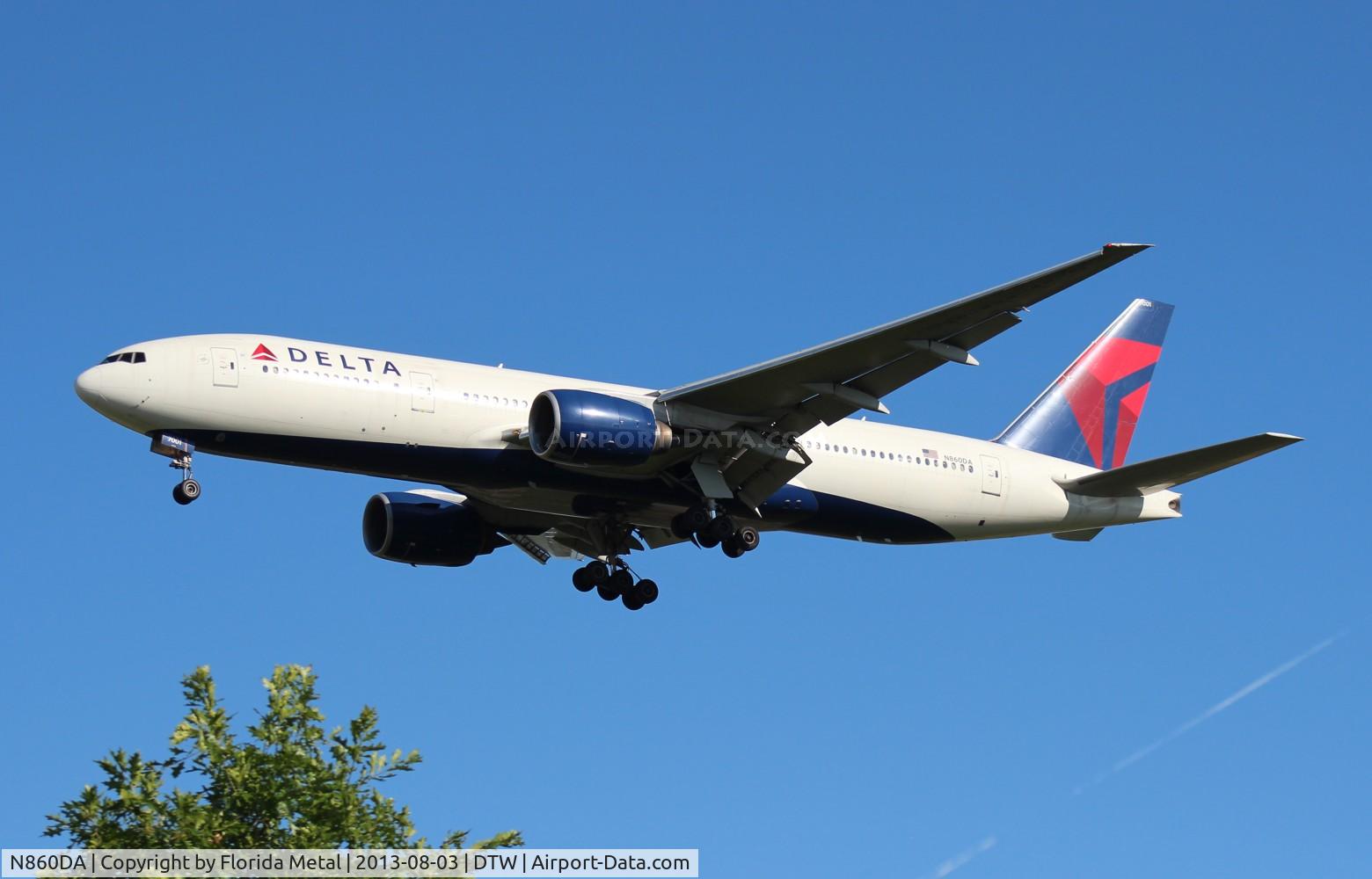 N860DA, 1999 Boeing 777-232 C/N 29951, Delta 777-200