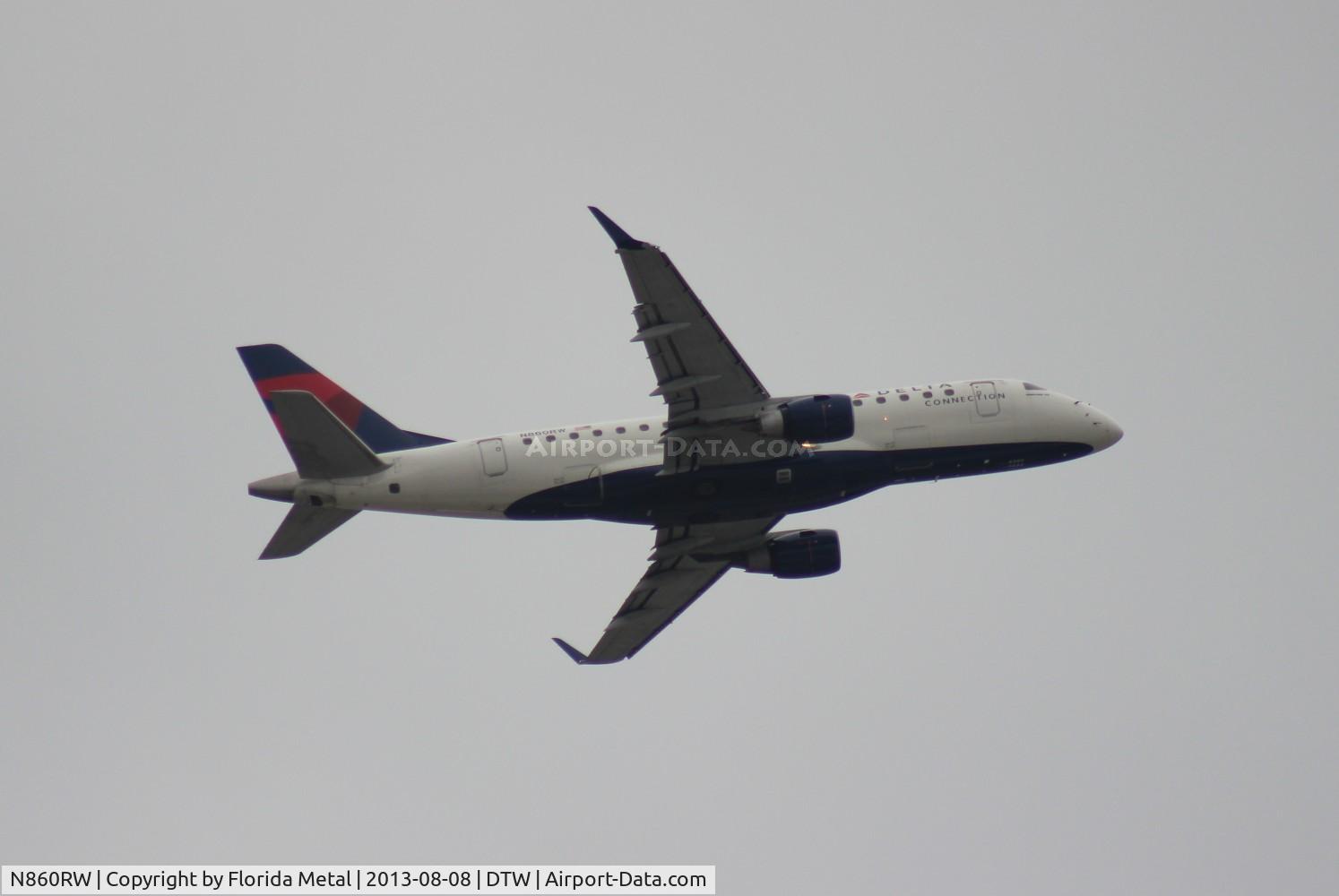 N860RW, 2005 Embraer 170SE (ERJ-170-100SE) C/N 17000084, Delta Connection E170