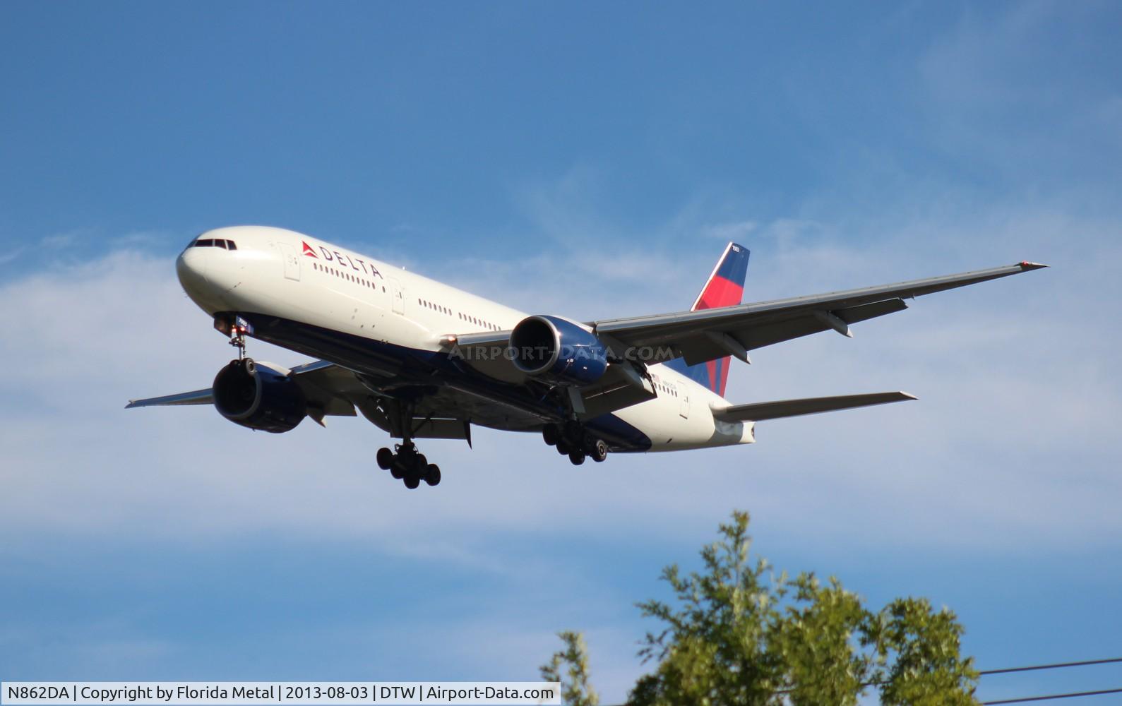 N862DA, 1999 Boeing 777-232 C/N 29734, Delta 777-200