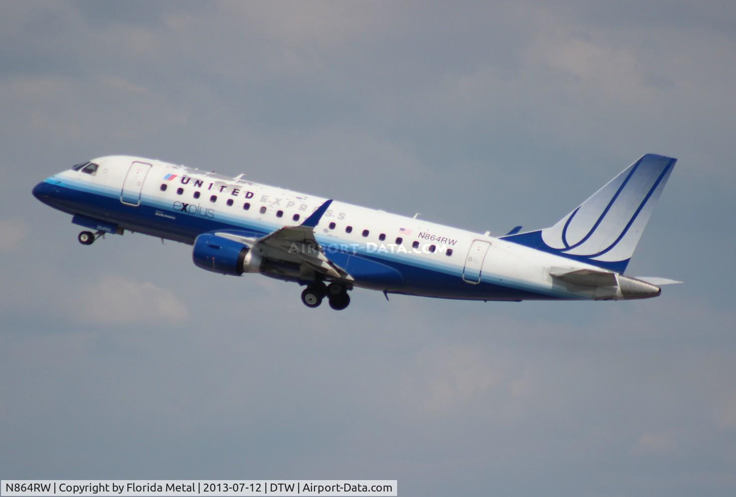 N864RW, 2006 Embraer 170SE (ERJ-170-100SE) C/N 17000117, United E170