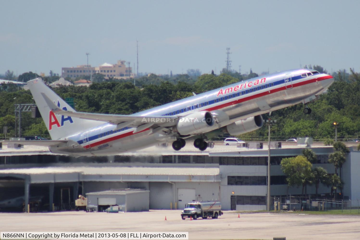 N866NN, 2010 Boeing 737-823 C/N 40584, American 737-800