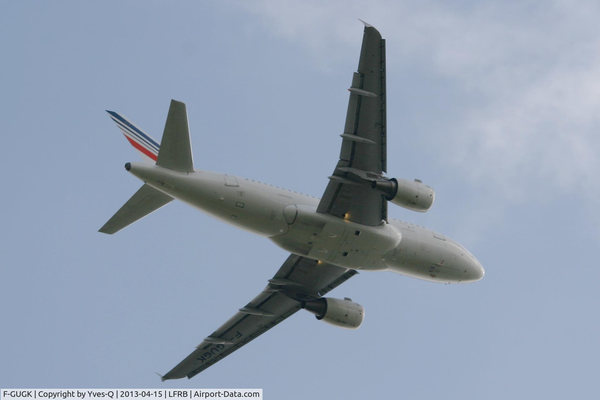 F-GUGK, 2005 Airbus A318-111 C/N 2601, Airbus A318-111, Take off rwy 07R, Brest-Guipavas Airport (LFRB-BES)