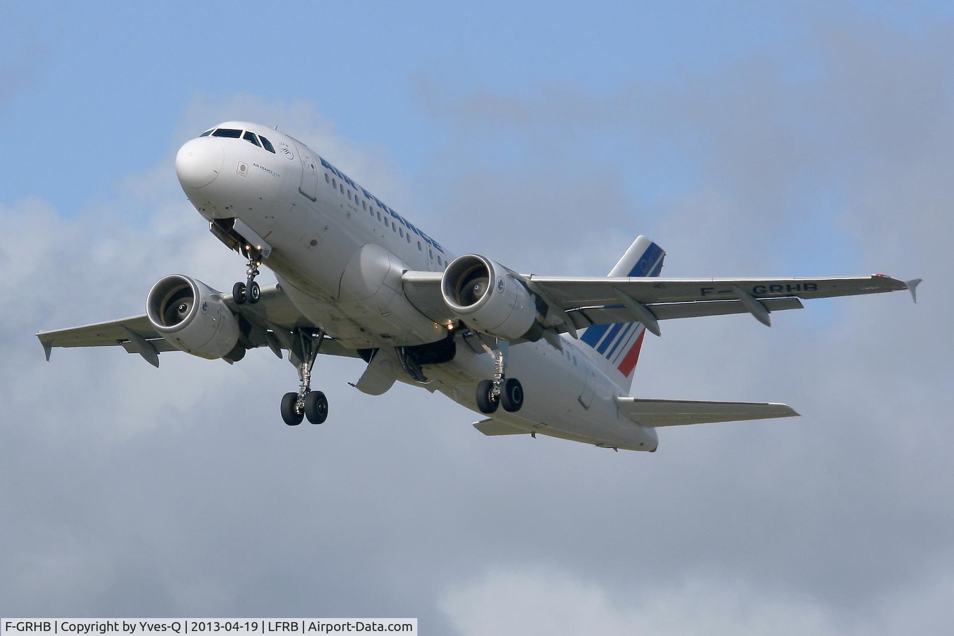 F-GRHB, 1999 Airbus A319-111 C/N 985, Airbus A319-111, Take off Rwy 25L, Brest-Guipavas Regional Airport (LFRB-BES)