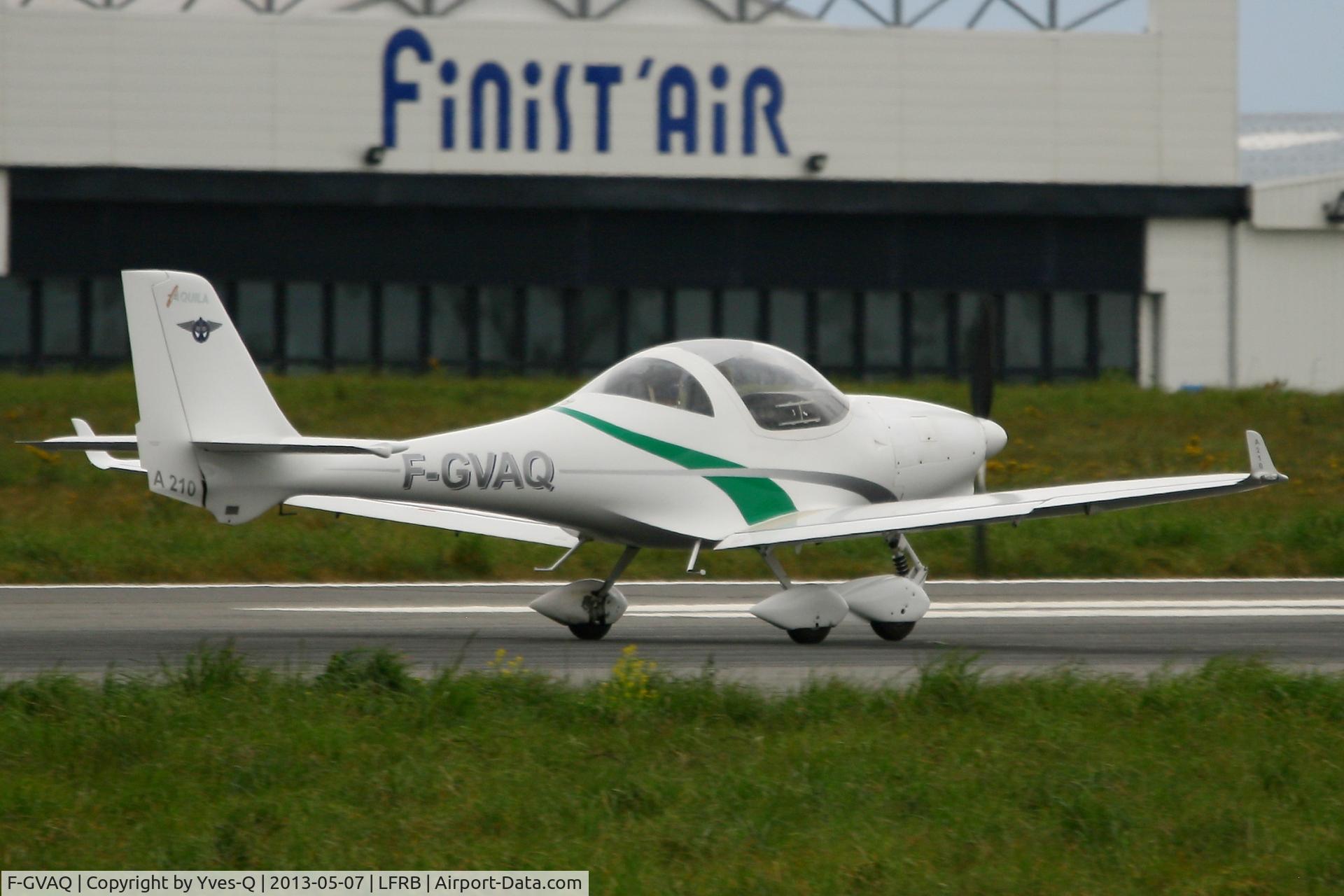 F-GVAQ, Aquila A210 (AT01) C/N AT01-104, Aquila A210 (AT01), Landing Rwy 25L, Brest-Guipavas Airport (LFRB-BES)
