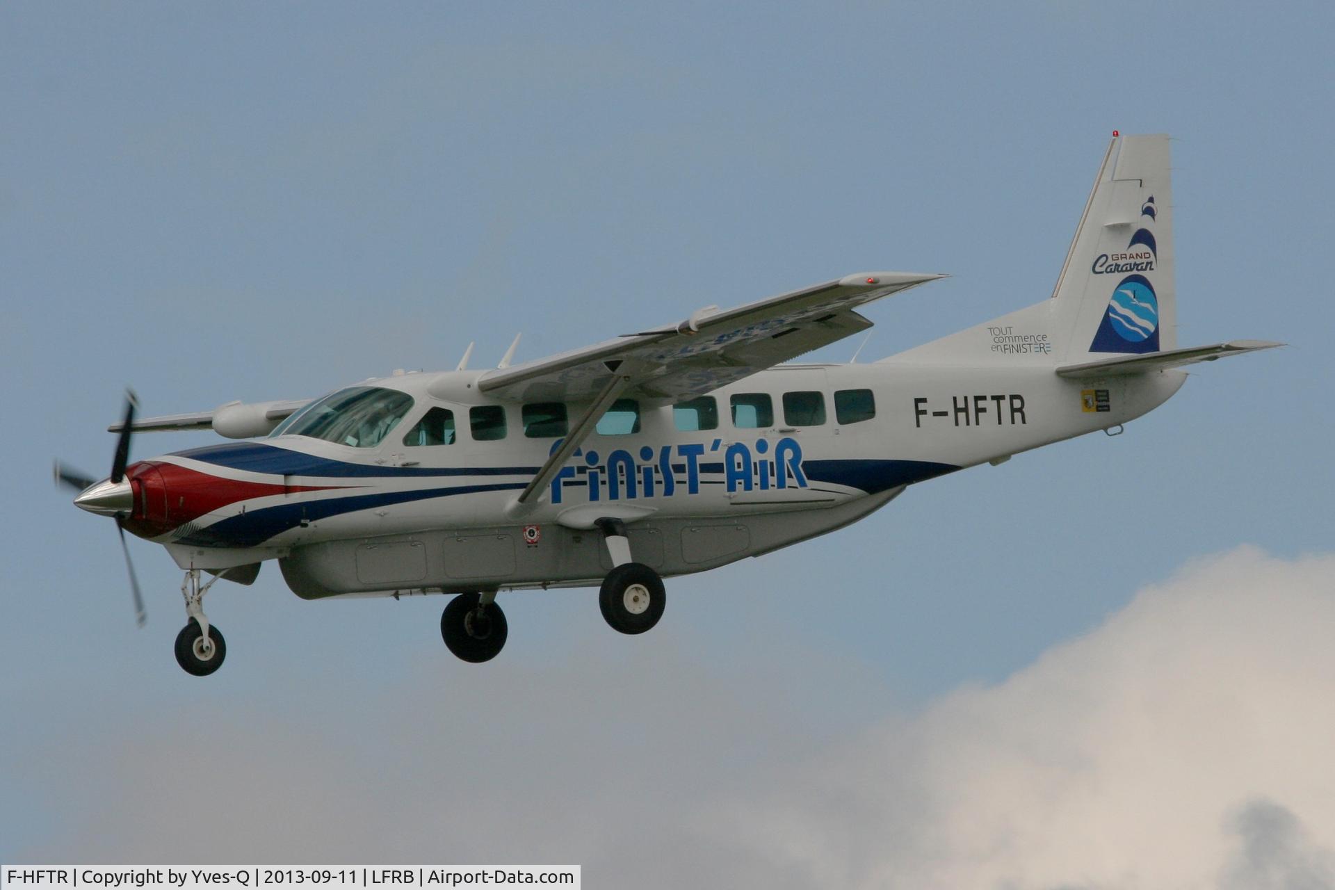 F-HFTR, 2008 Cessna 208B Grand Caravan C/N 208B-2041, Cessna 208B Grand Caravan, Short approach rwy 25L, Brest-Bretagne Airport (LFRB-BES)