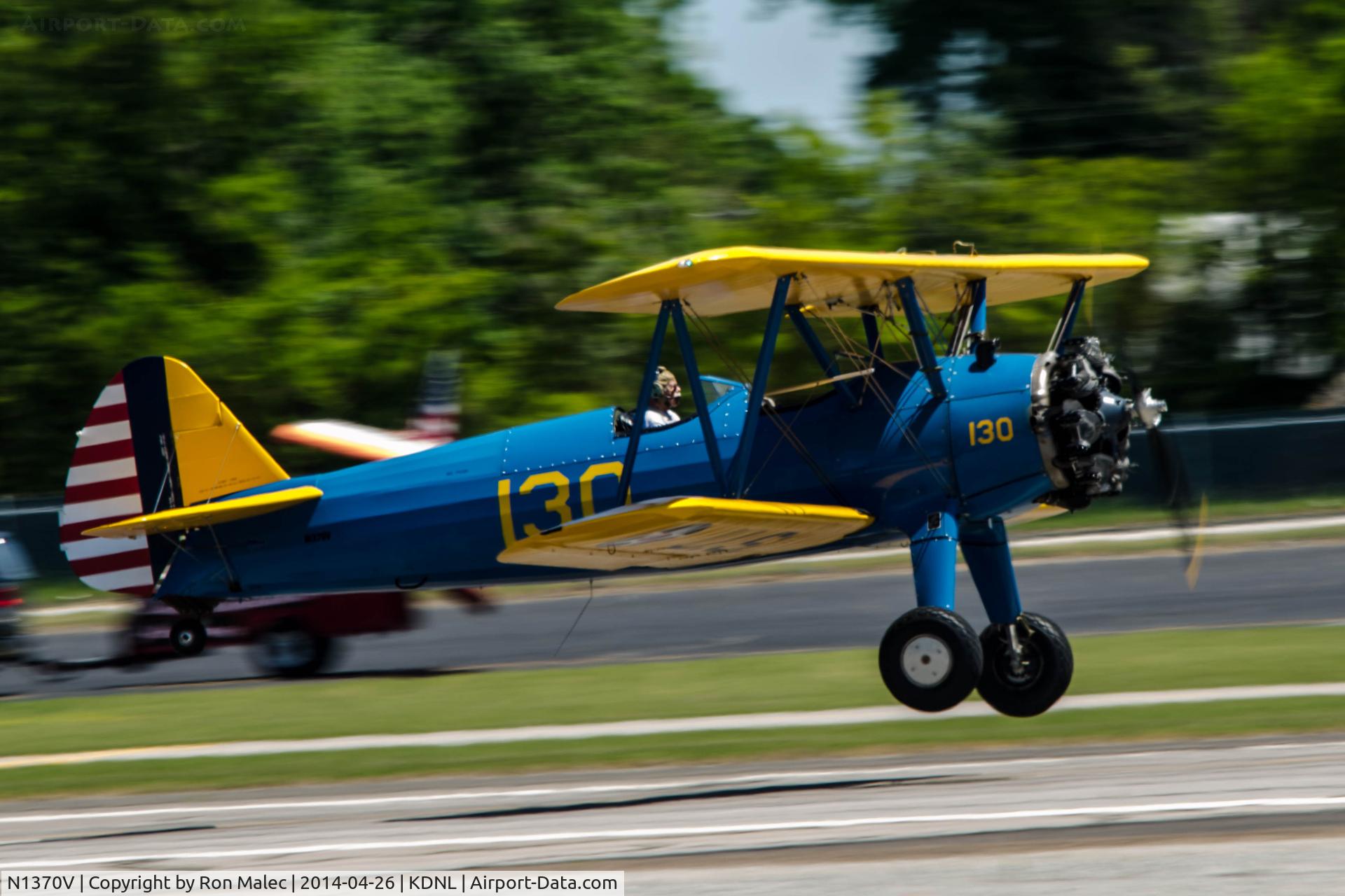 N1370V, 1943 Boeing E75 C/N 75-5185, Boshears Air Fest 2014