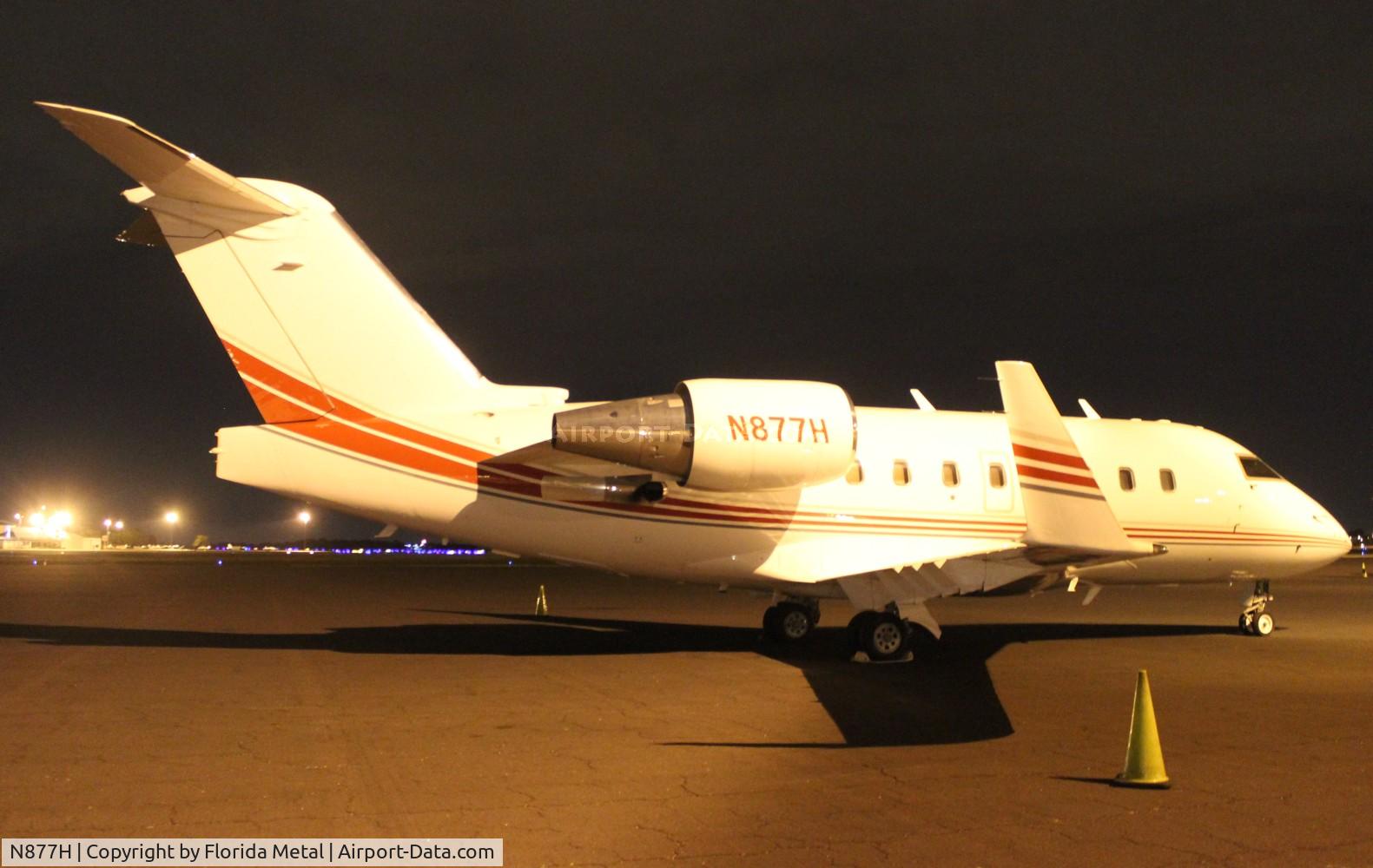 N877H, 2000 Bombardier Challenger 604 (CL-600-2B16) C/N 5445, Challenger 604