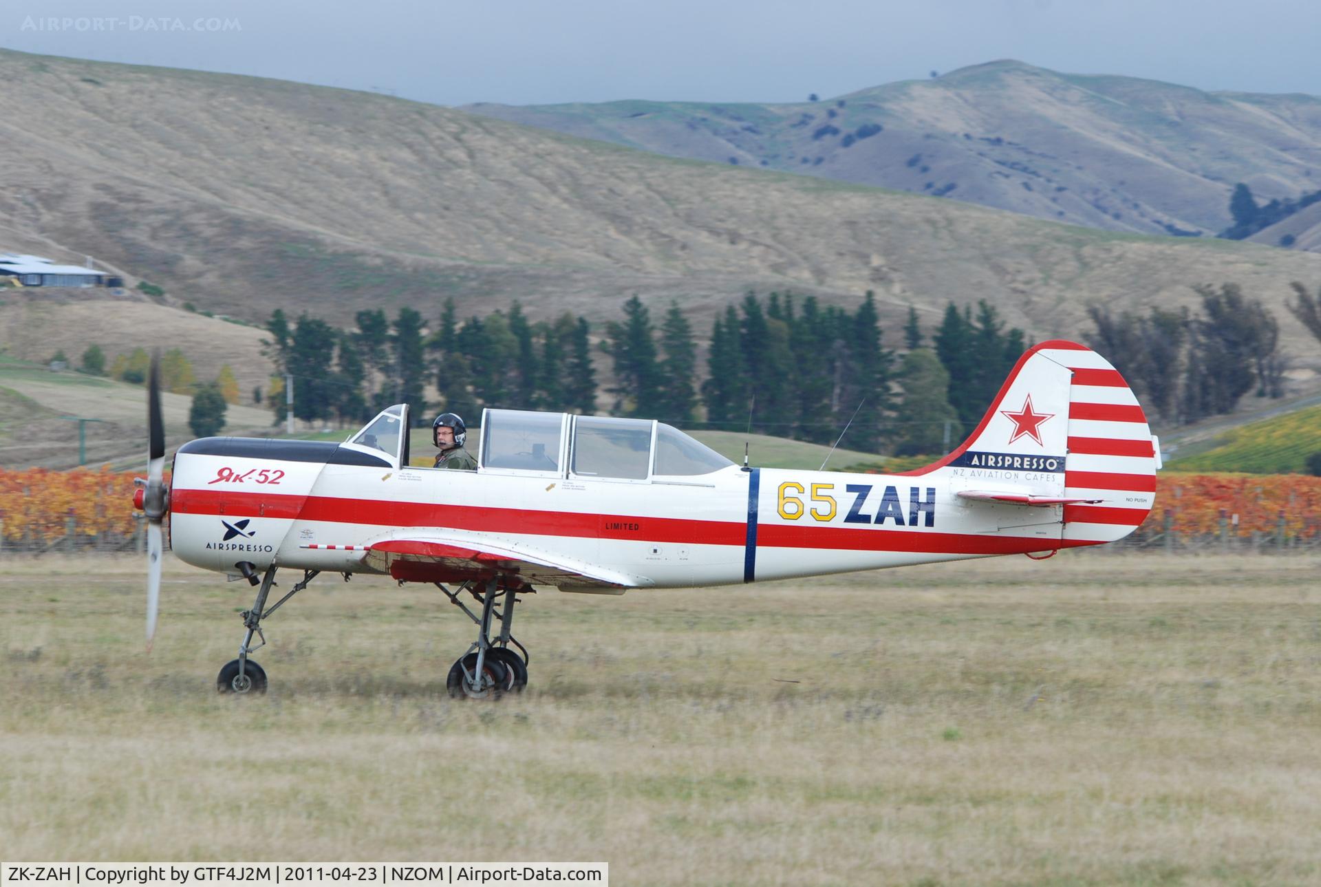 ZK-ZAH, Yakovlev Yak-52 C/N 888708, ZK-ZAH 