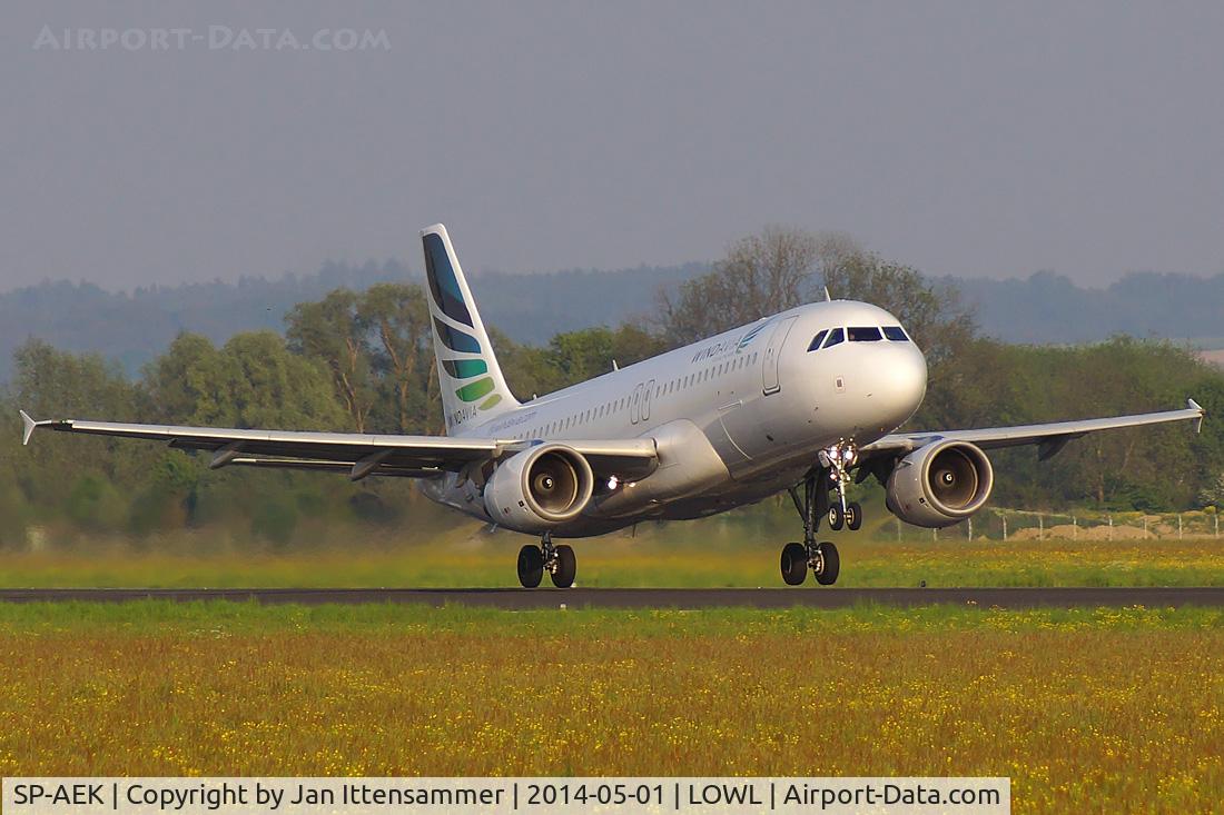 SP-AEK, 2001 Airbus A320-214 C/N 1450, sp-aek