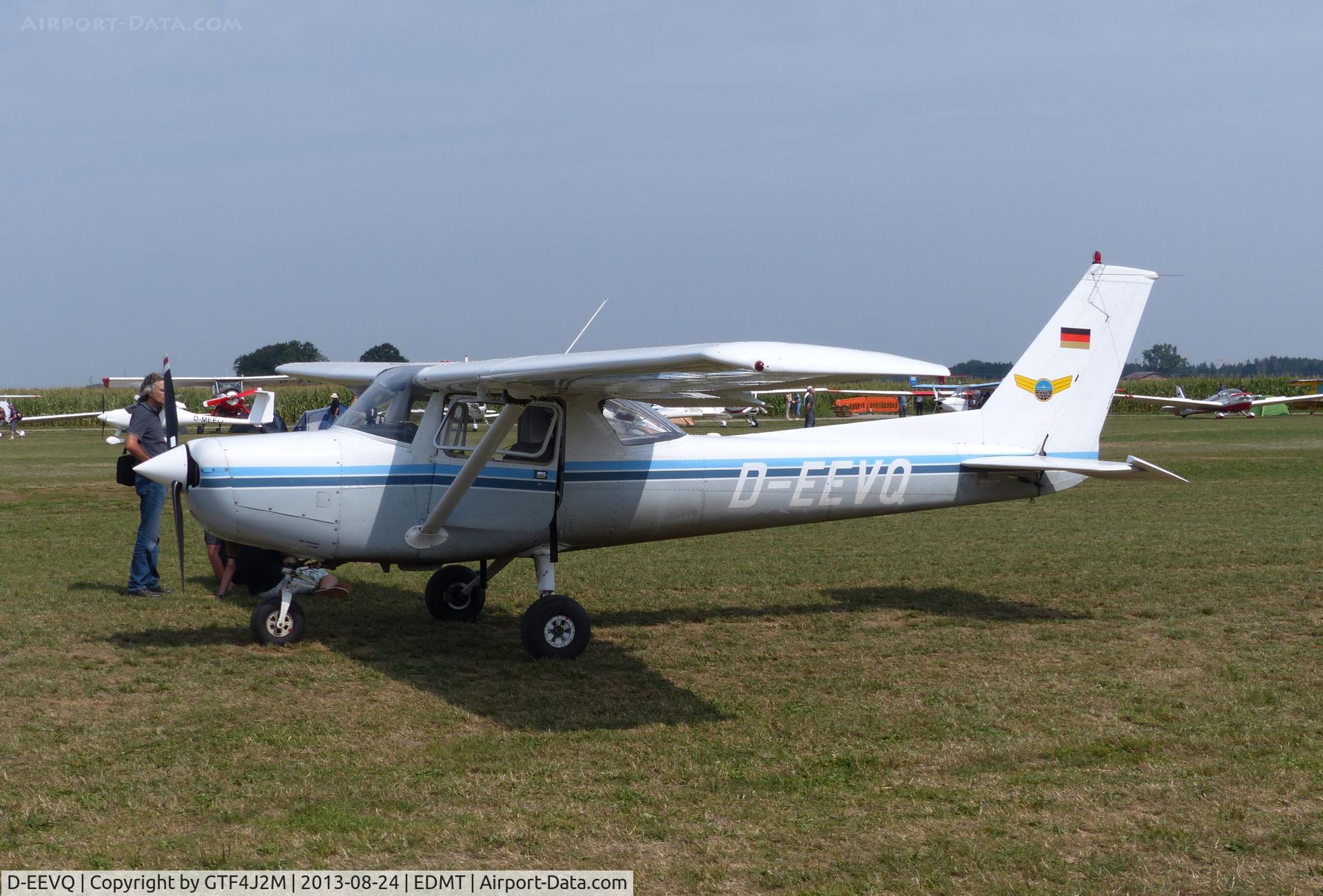 D-EEVQ, Reims F152 C/N 1655, D-EEVQ  at Tannheim 24.8.13