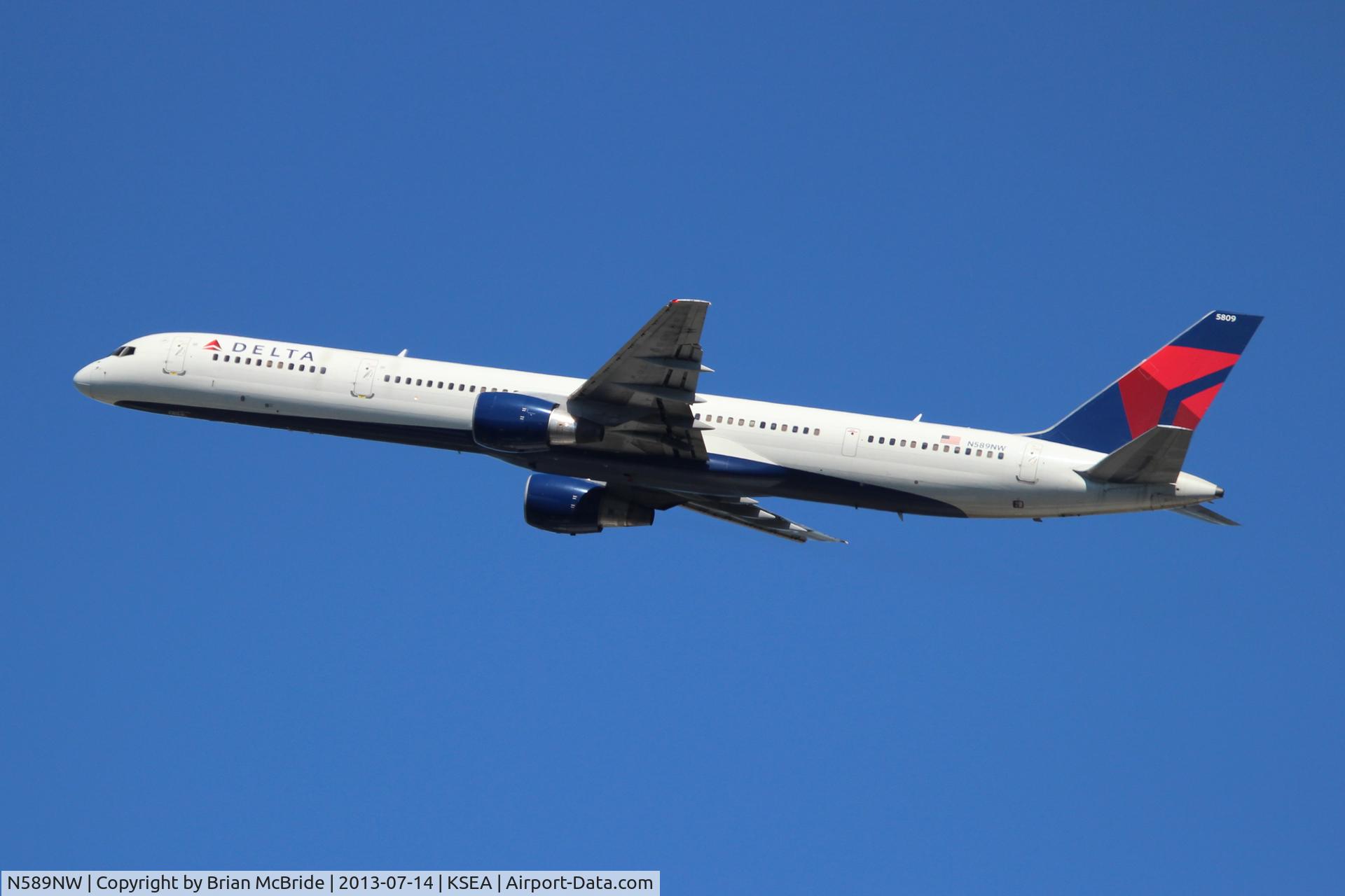 N589NW, 2003 Boeing 757-351 C/N 32989, Delta Airlines. 757-351. N589NW 5809 cn 32989 1025. Seattle Tacoma - International (SEA KSEA). Image © Brian McBride. 14 July 2013