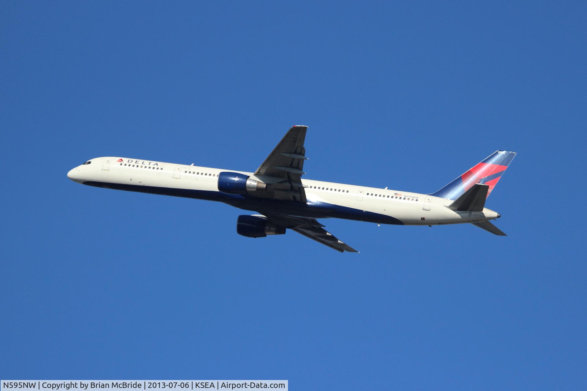 N595NW, 2003 Boeing 757-351 C/N 32995, Delta Airlines. 757-351. N595NW cn 32995. Seattle Tacoma - International (SEA KSEA). Image © Brian McBride. 06 July 2013