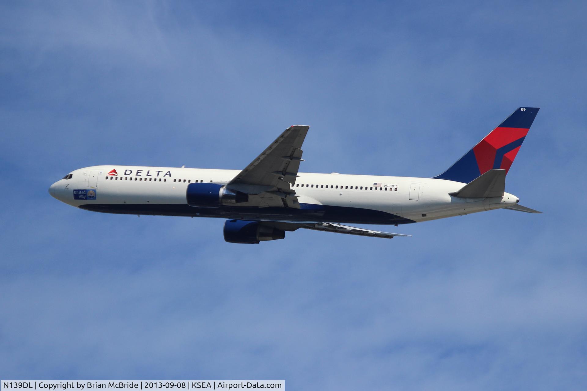 N139DL, 1992 Boeing 767-332 C/N 25984, Delta Airlines. 767-332. N139DL cn 25984 427. Seattle Tacoma - International (SEA KSEA). Image © Brian McBride. 08 Septembers 2013