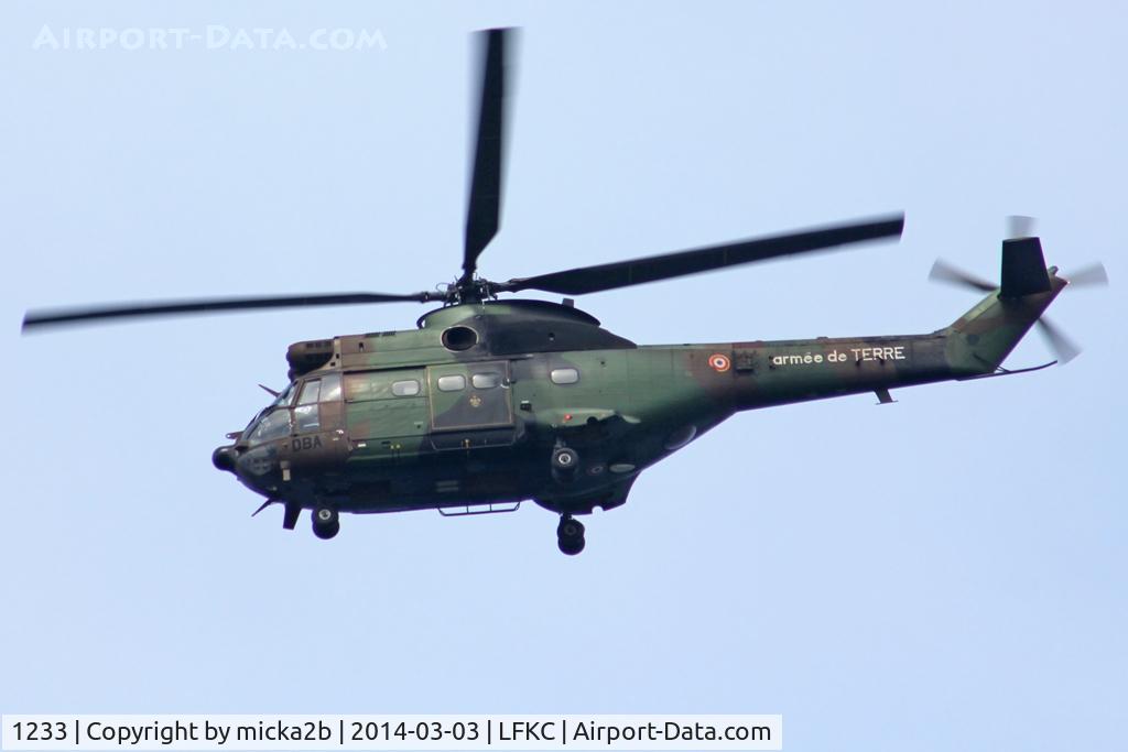 1233, Aérospatiale SA-330B Puma C/N 1233, In flight around L'Ile Rousse