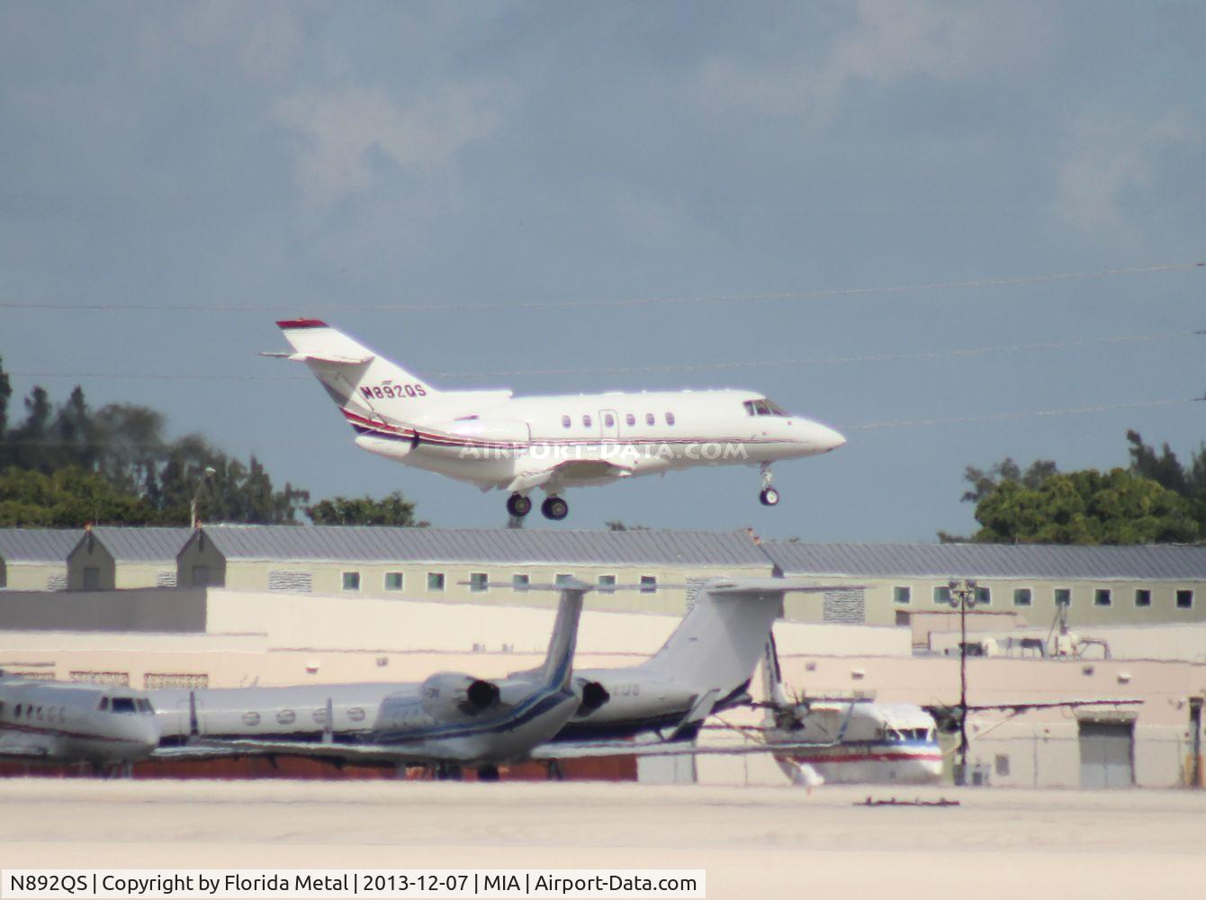 N892QS, 2002 Raytheon HAWKER 800XP C/N 258592, Net JEts Hawker 800XP