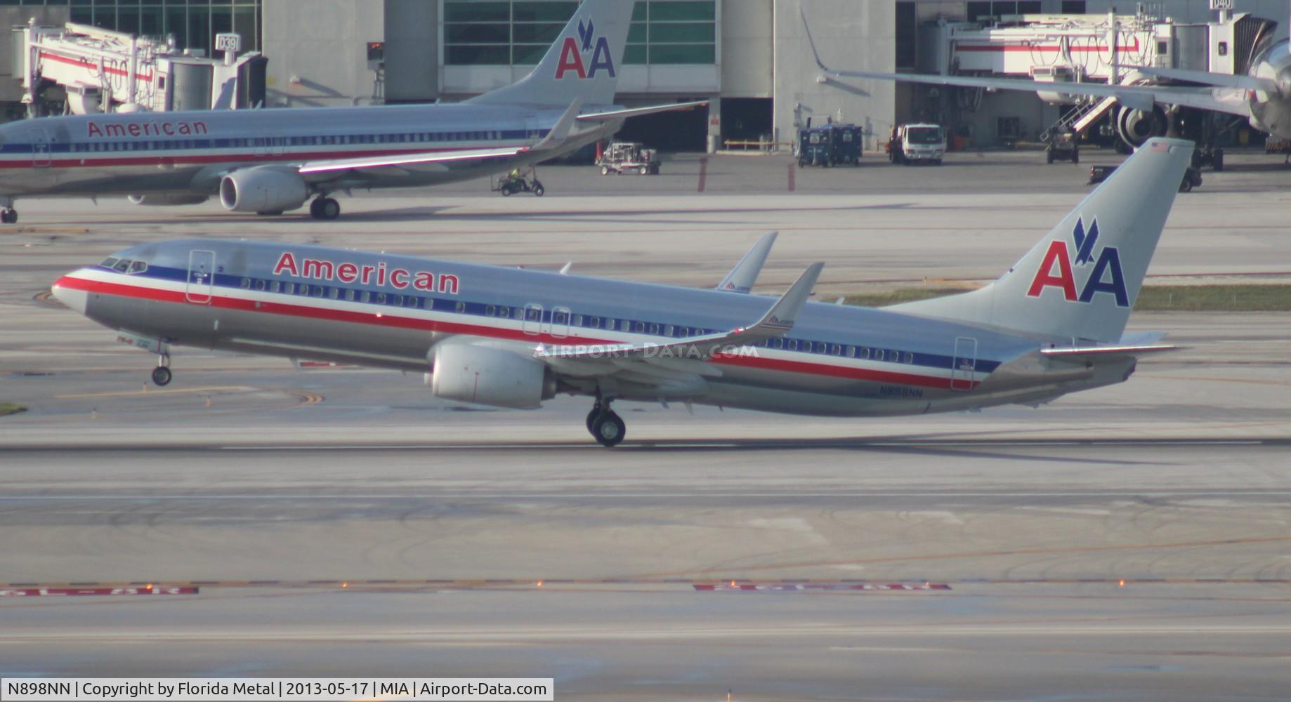 N898NN, 2012 Boeing 737-823 C/N 33225, American 737-800